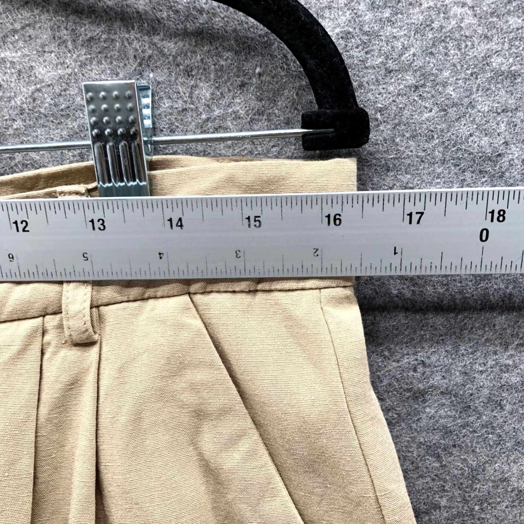 Zara Zara Pleated High Waisted Linen Blend Shorts Womens L Beige Relaxed Lightweight Size 24" / US 00 / IT 34 - 4 Thumbnail