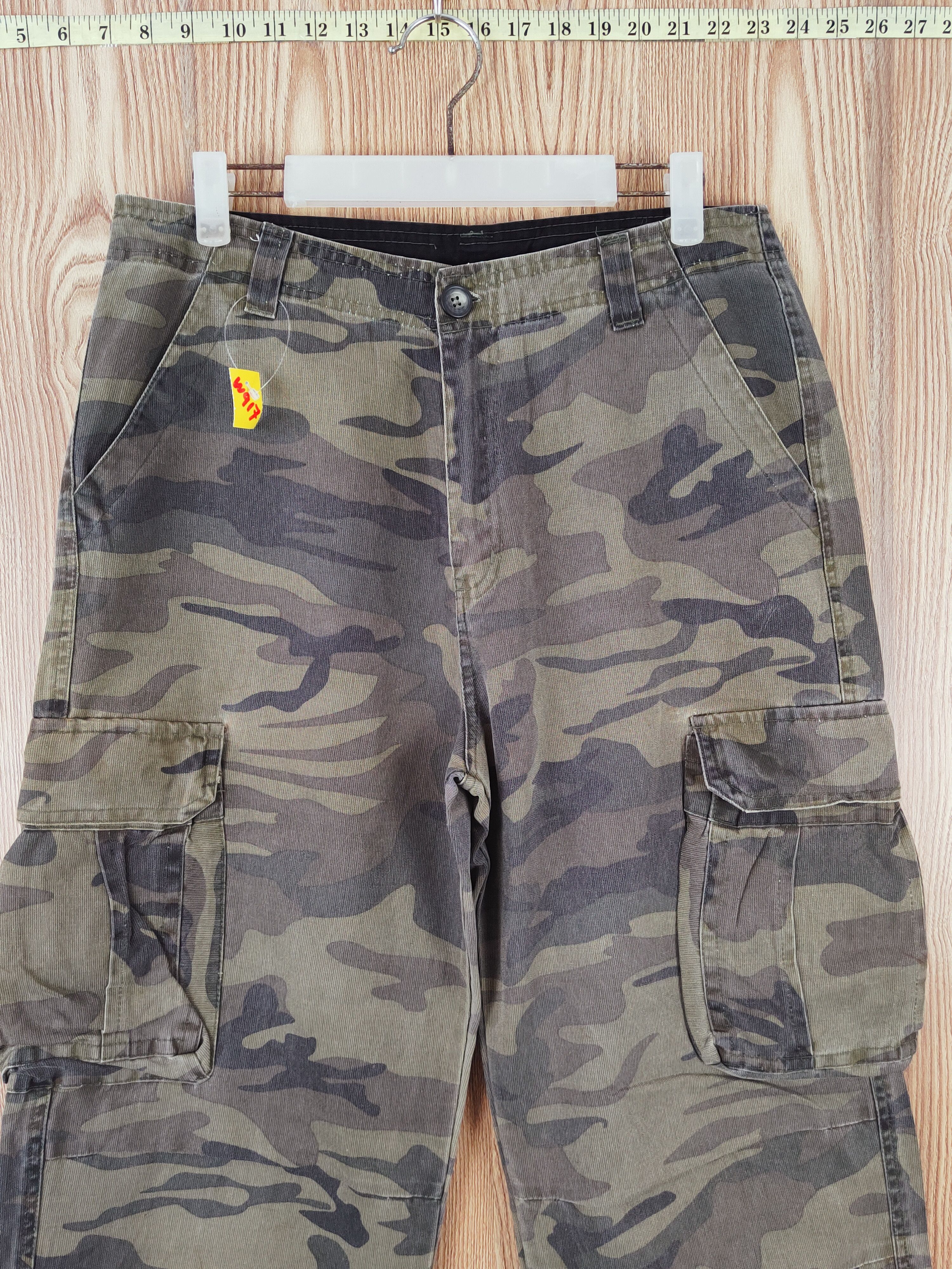 Japanese Brand Japan vintage military Camouflage utility Cargo Pants #W917 Size US 32 / EU 48 - 2 Thumbnail