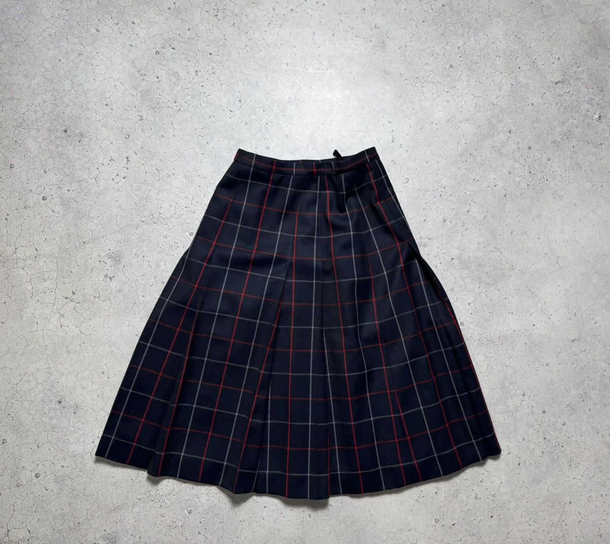 Burberry Burberrys Checkered Wool Skirt Vintage 90’s Size 28" / US 6 / IT 42 - 9 Thumbnail