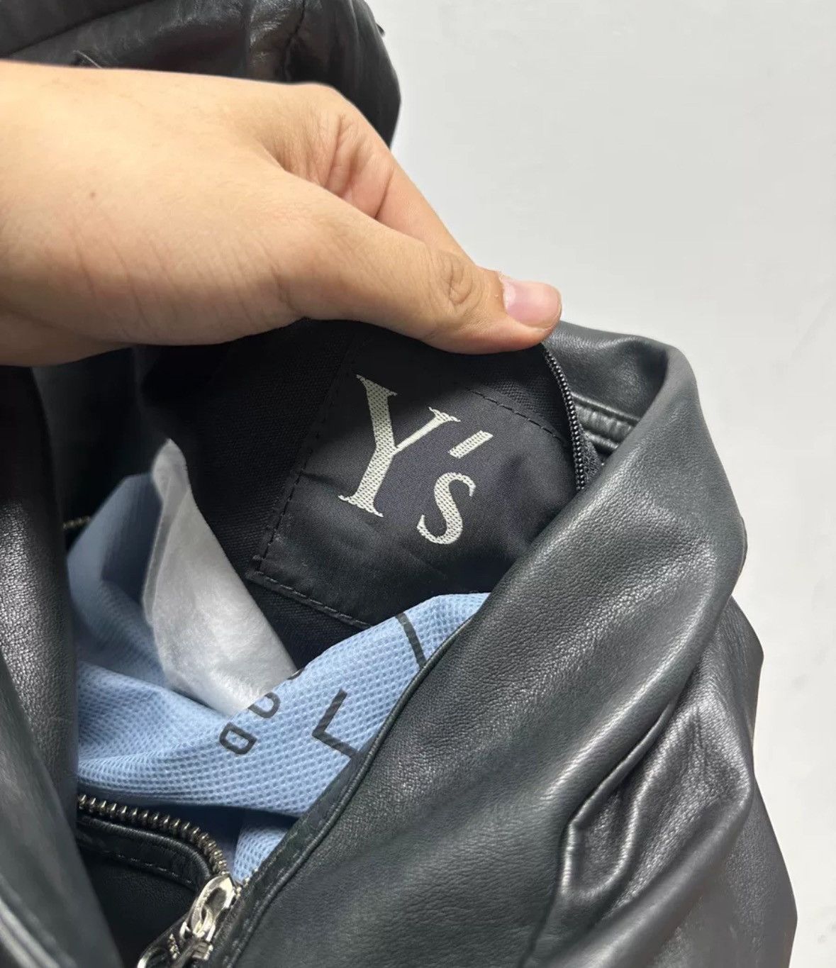 Yohji Yamamoto Yohji Yamamoto Shoulder Bucket Crossbody Bag2412-Nextarrow Size ONE SIZE - 8 Thumbnail