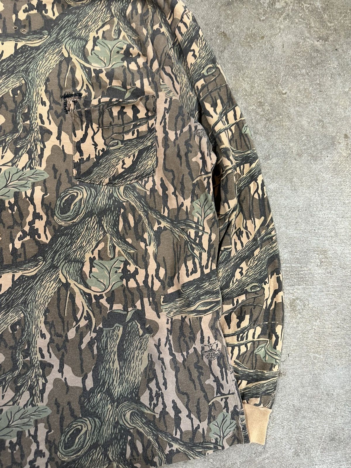 Mossy Oaks Vintage 90s Mossy Oak Original Camo LS Pocket T-Shirt Size US XL / EU 56 / 4 - 7 Thumbnail