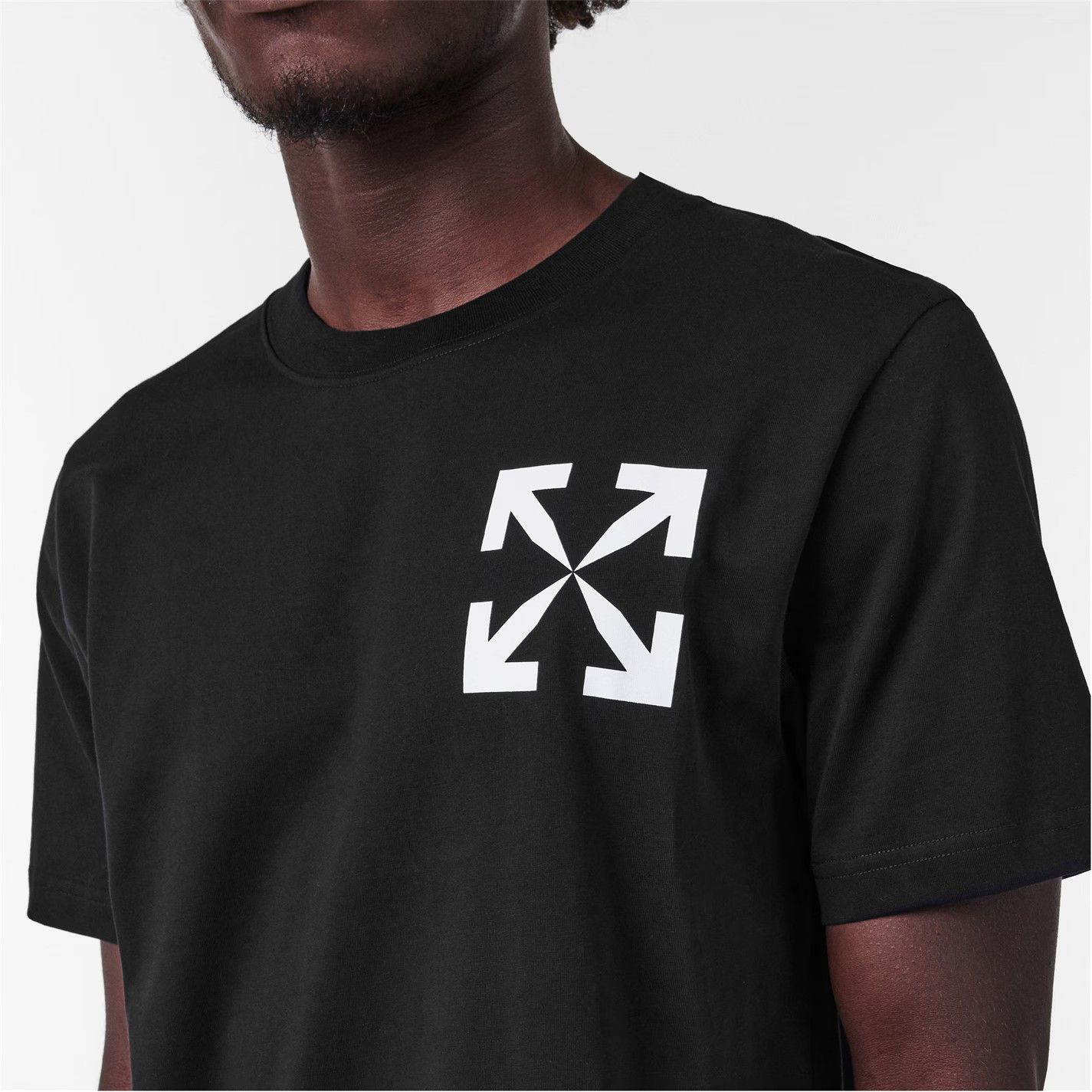 Off-White o1g2r1mq0226 Single Arrow T-Shirt In Black Size US XS / EU 42 / 0 - 5 Thumbnail