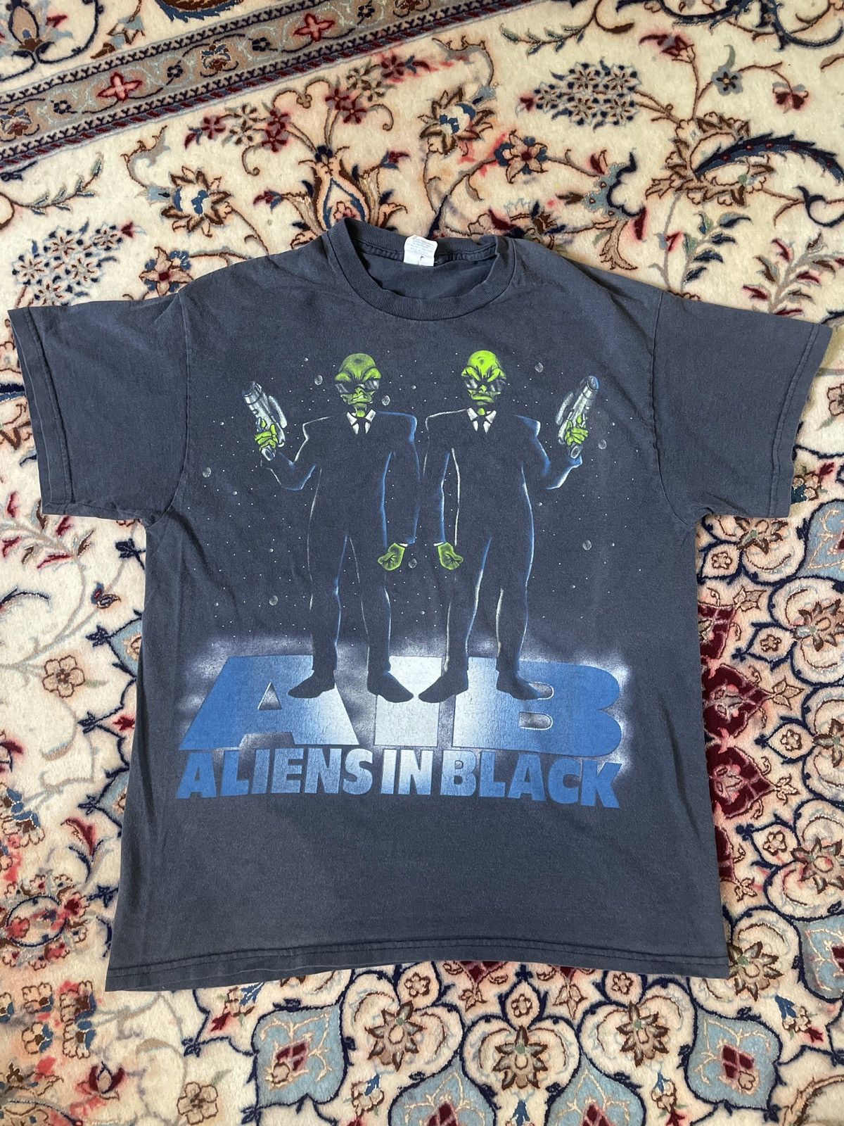 Vintage ALIENS IN BLACK GRAPHIC SHIRT Size US M / EU 48-50 / 2 - 1 Thumbnail