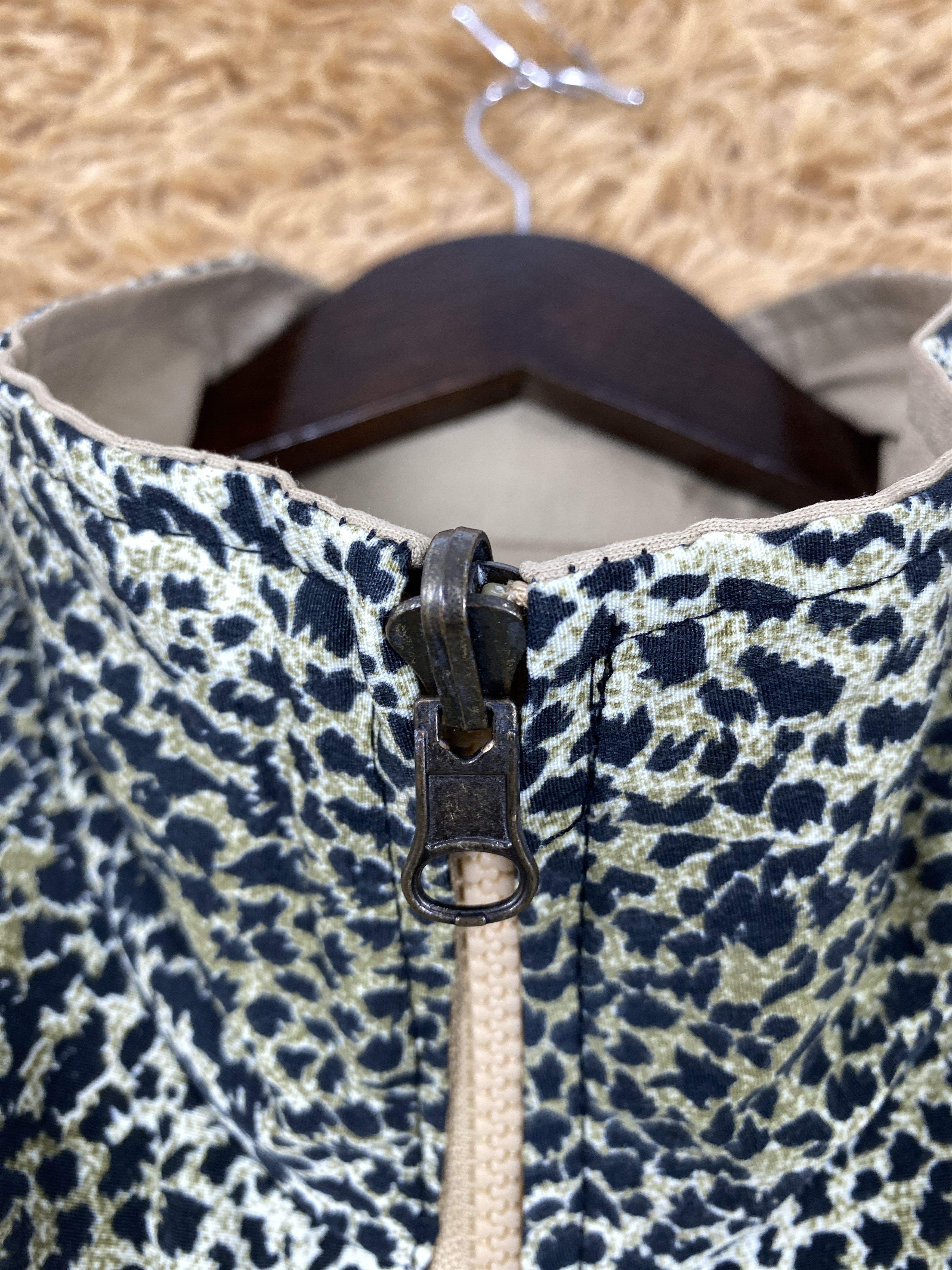 Japanese Brand Vintage Paris Leopard Pattern Reversible Vest Size US S / EU 44-46 / 1 - 3 Thumbnail