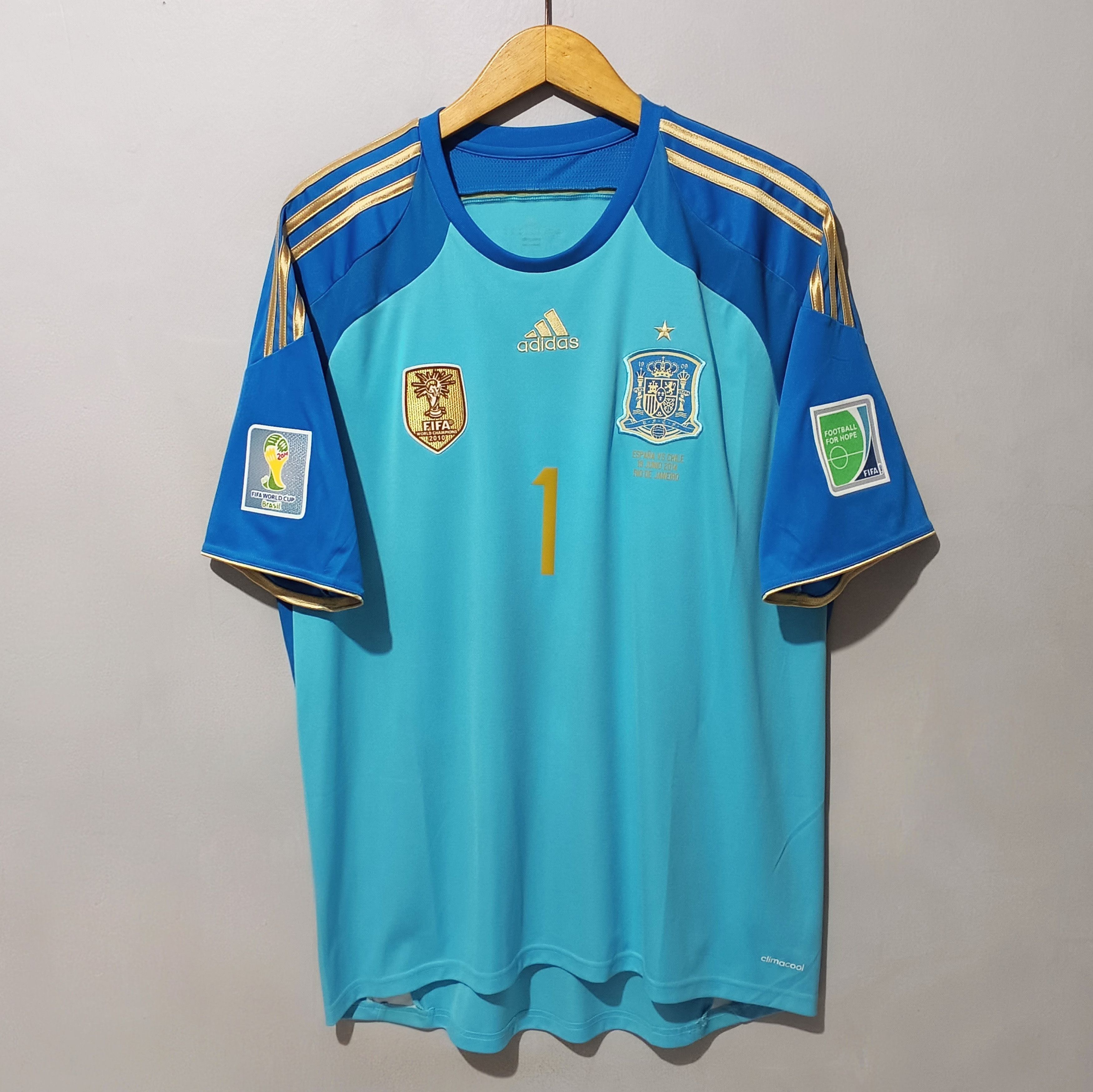 Adidas Spain World Cup 2014 Goalkeeper Jersey Iker Casillas Size US XL / EU 56 / 4 - 1 Thumbnail