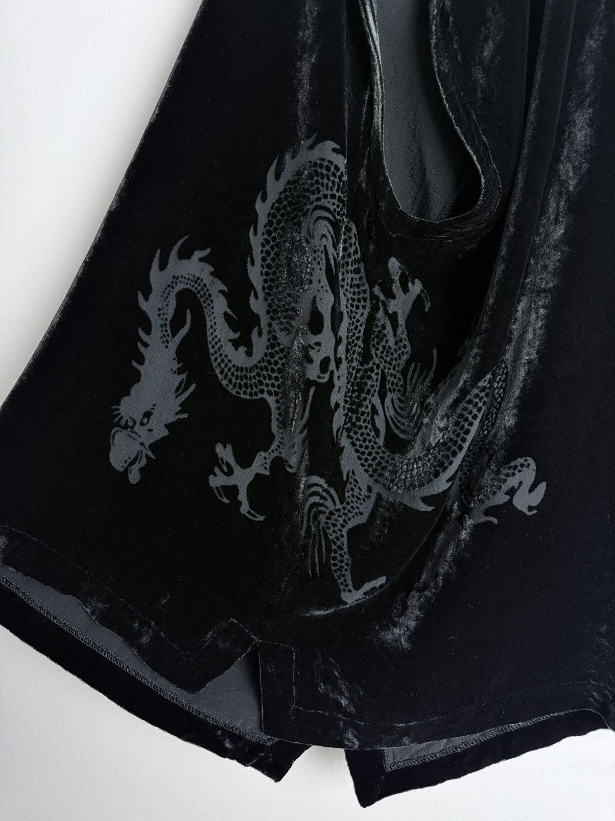 Alexander McQueen S/S 1997 Silk Dragon Devoré Velvet Tank Top Size US M / EU 48-50 / 2 - 6 Thumbnail