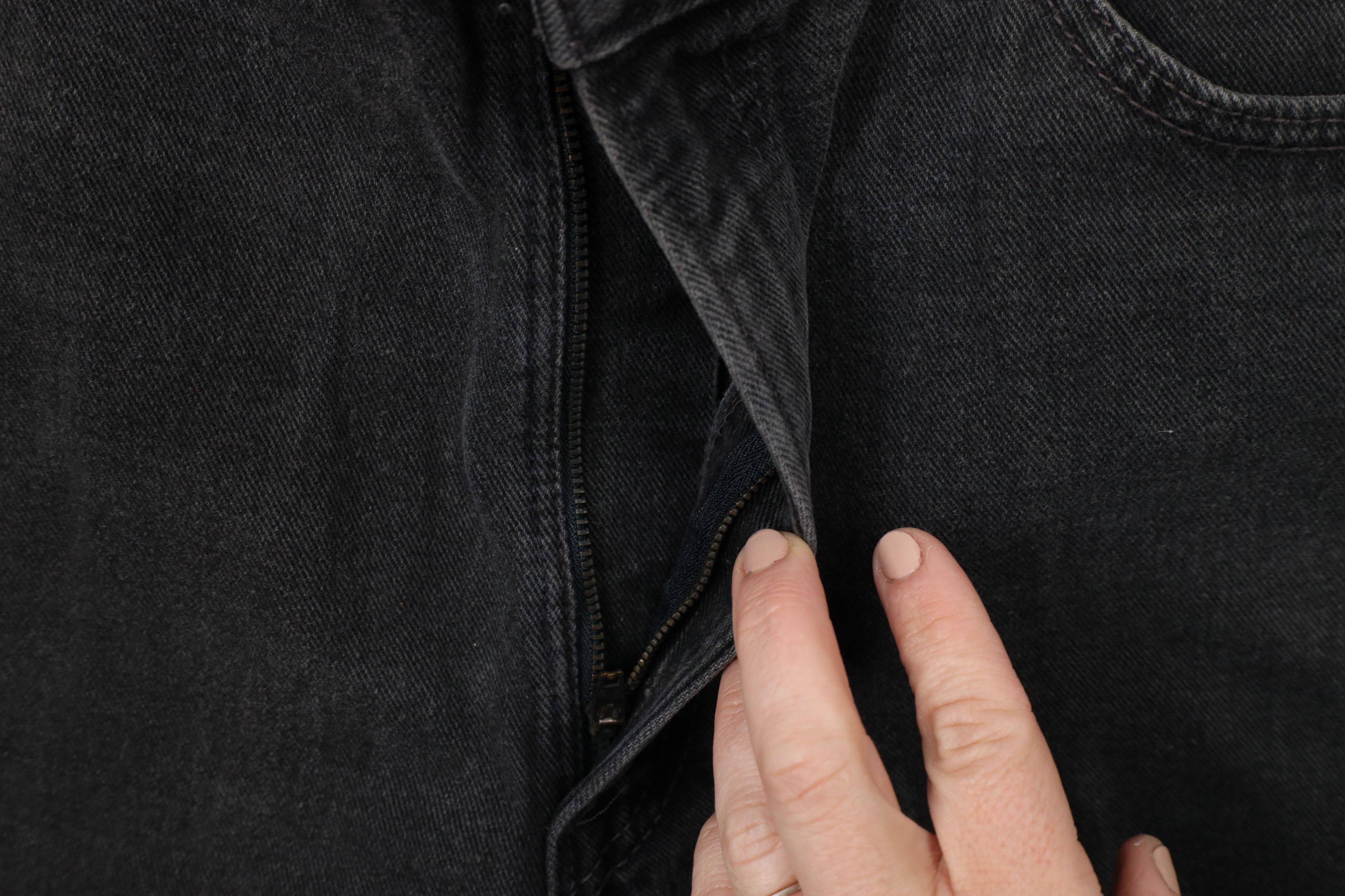 Levi's × Vintage Vintage Y2K 2003 Levis 505 Regular Fit Denim Jeans Black Size US 38 / EU 54 - 6 Thumbnail