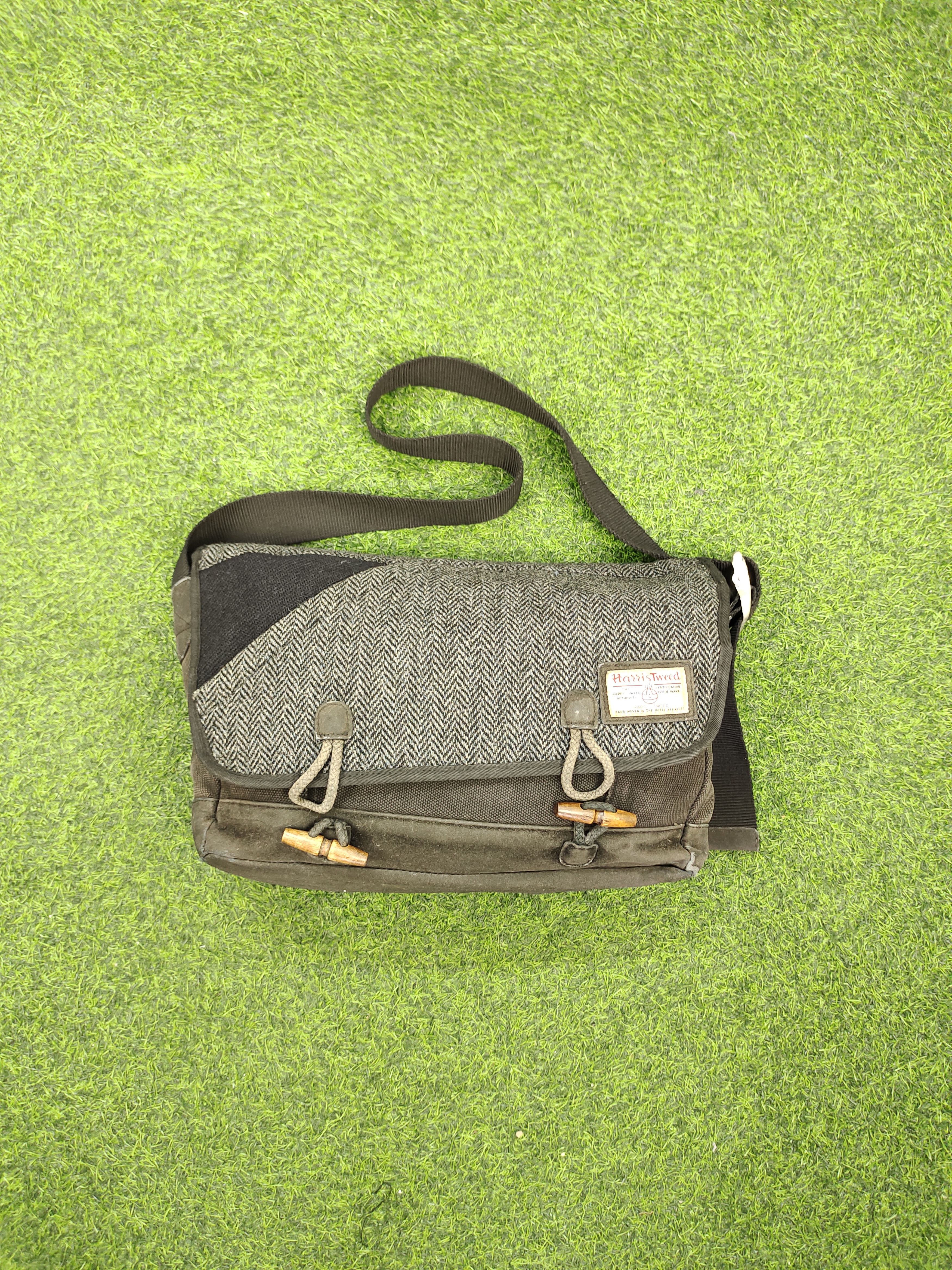 Beams Plus × Harris Tweed Nicole Club x Harris Tweed Canvas Distress Messenger Bag Size ONE SIZE - 4 Thumbnail