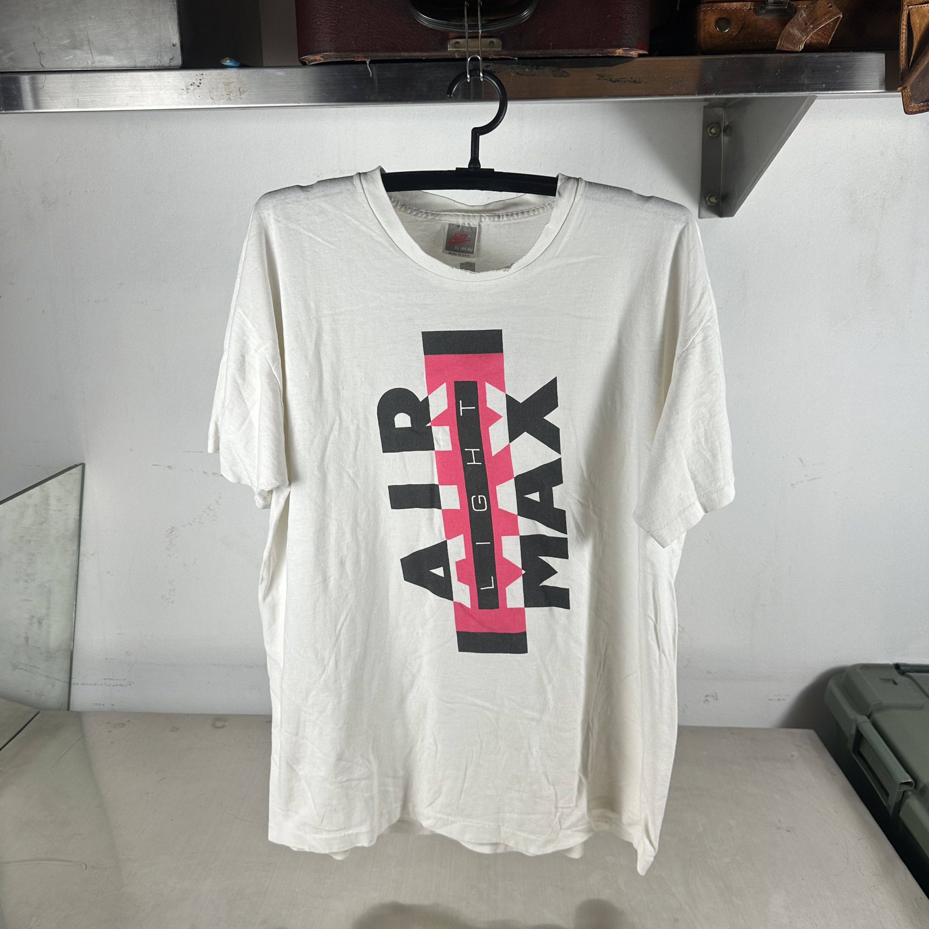 Vintage 90s Nike Air Max Light Sneakers Promo Single Stitch T-Shirt Size US XL / EU 56 / 4 - 1 Thumbnail