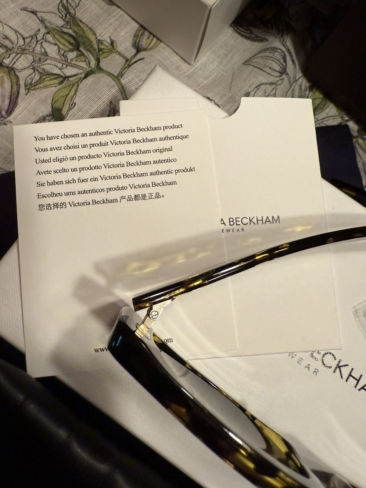 Victoria Beckham Victoria Beckham Tortoise Sunglasses Size ONE SIZE - 2 Thumbnail