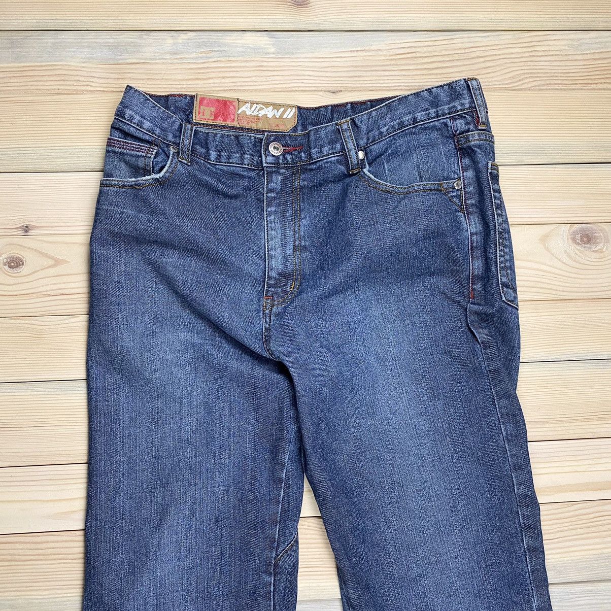 DC DC Aidan II Denim Jeans Big Logo printed on Back Size US 35 - 3 Thumbnail