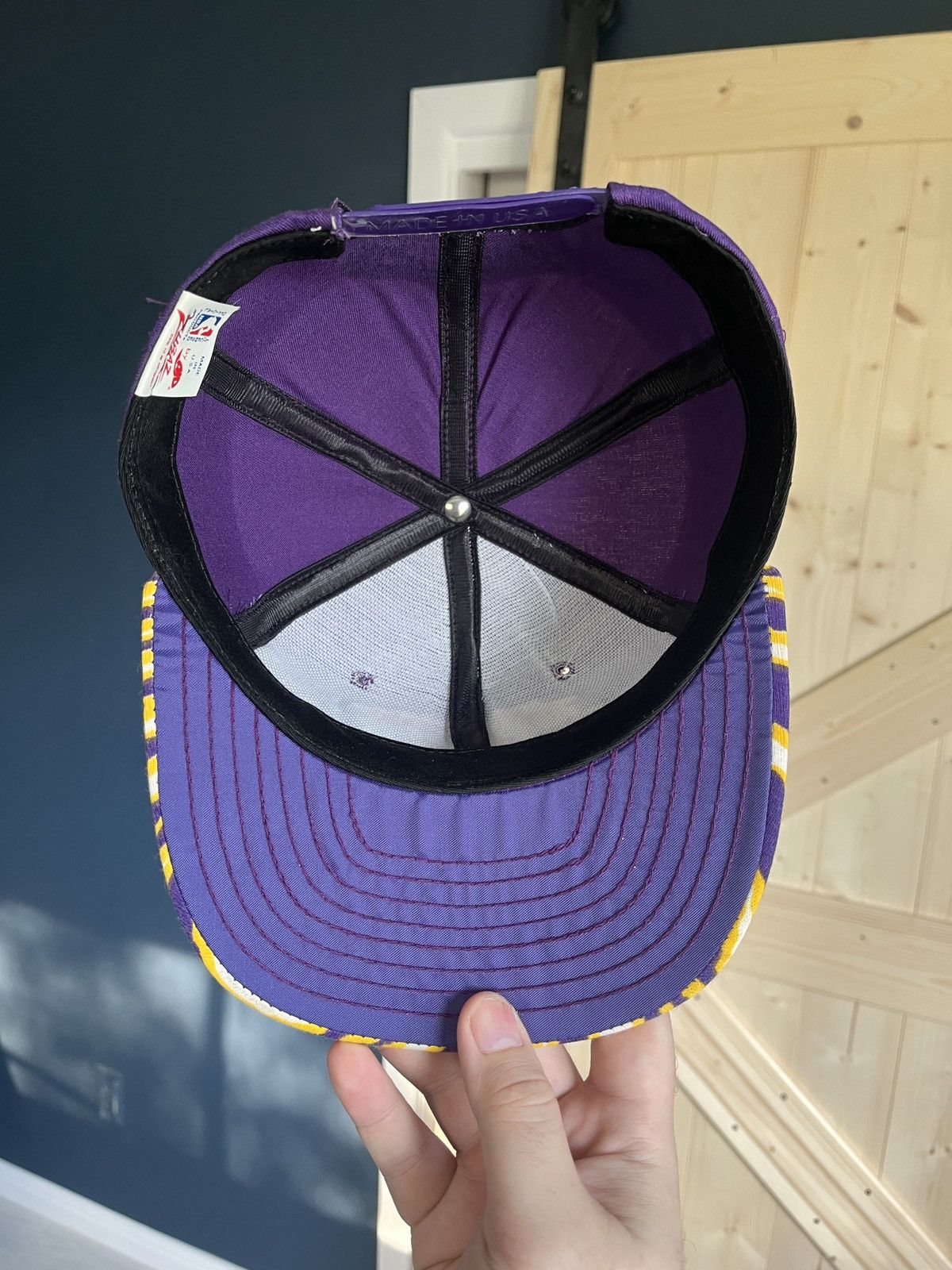 Sports Specialties Vintage 90’s Rare NBA Los Angeles Lakers SnapBack Hat Size ONE SIZE - 2 Thumbnail