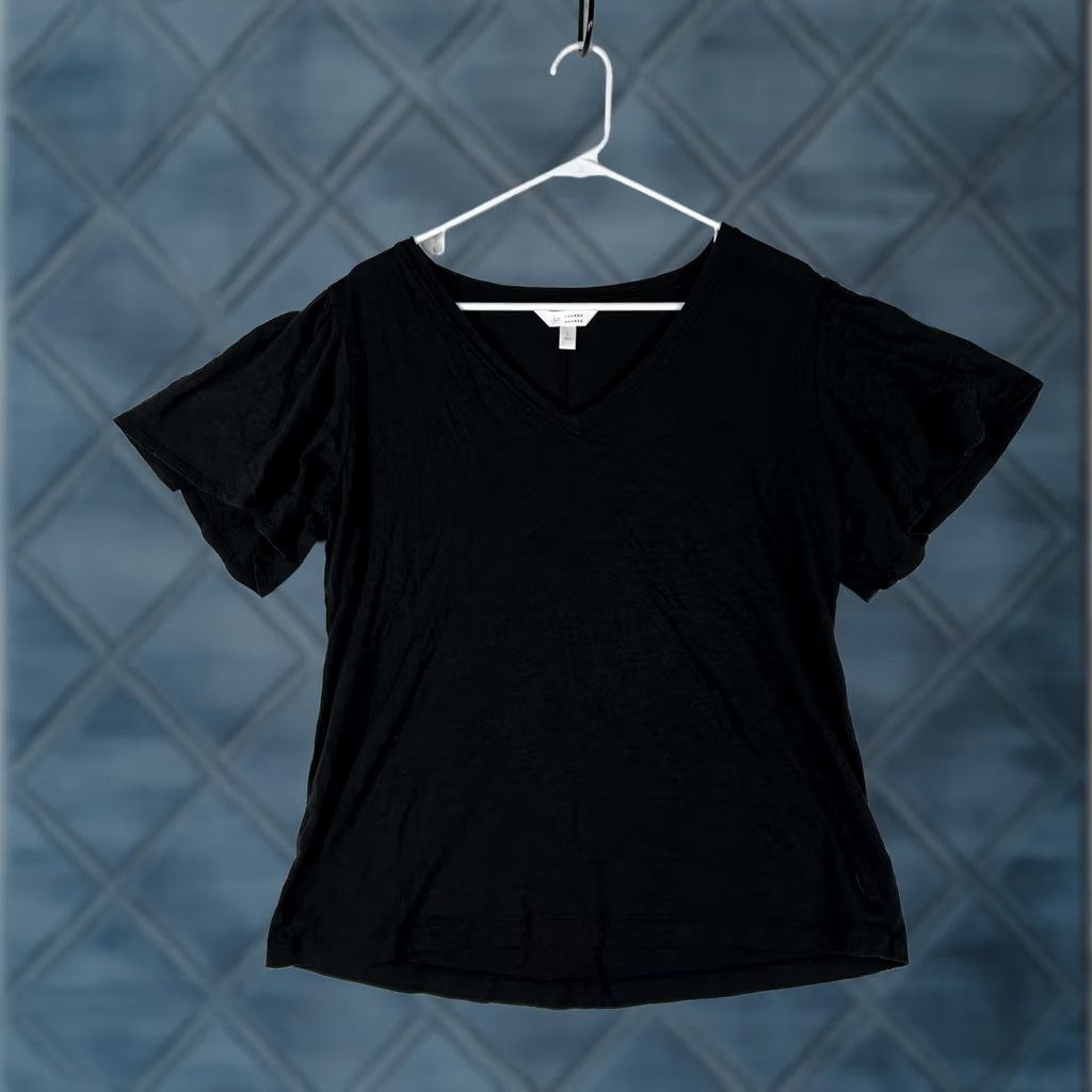 Vintage LC Lauren Conrad Short Sleeve V-Neck T-Shirt Womens Large Black Ruffle Sleeve Vintage? No Size L / US 10 / IT 46 - 1 Thumbnail