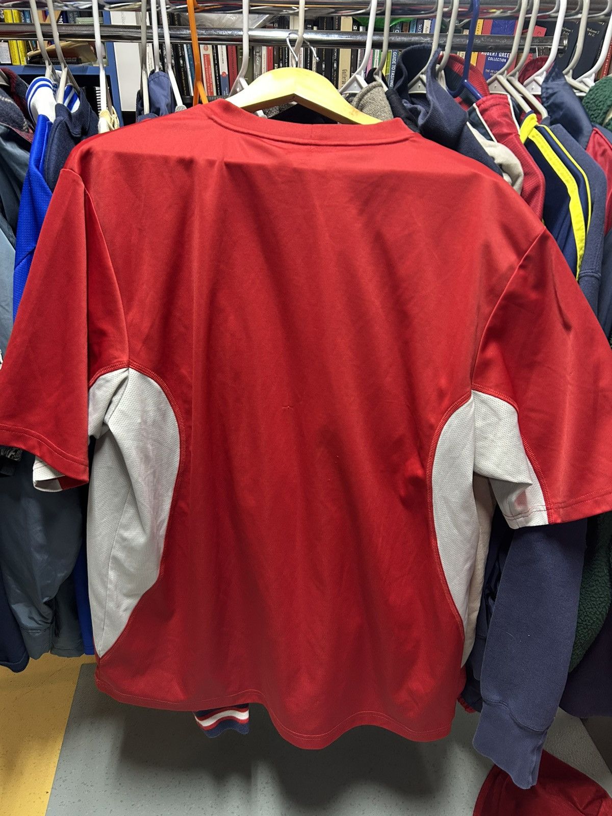 Nike × Vintage Vintage Nike Middle Swoosh Tee Size US XL / EU 56 / 4 - 4 Thumbnail