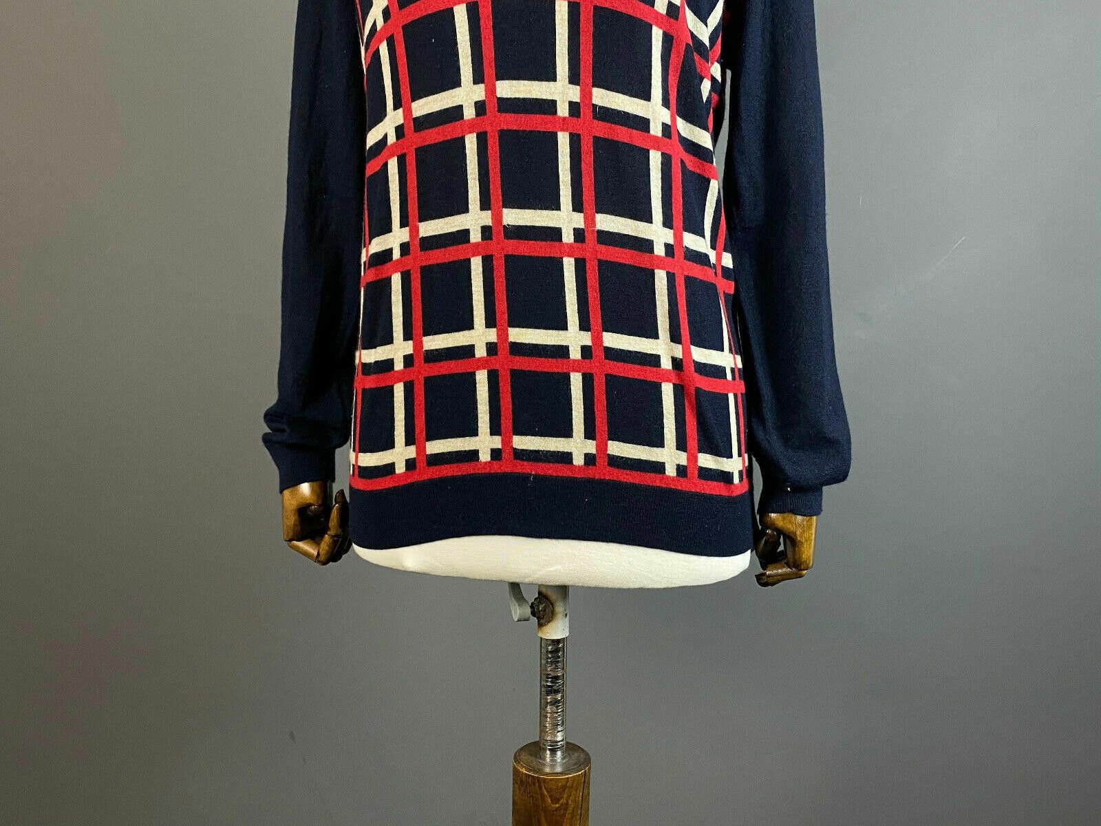 FTC Ladiess FTC V-Neck Black Check 100% Cashmere Sweater Size M / US 6-8 / IT 42-44 - 3 Thumbnail