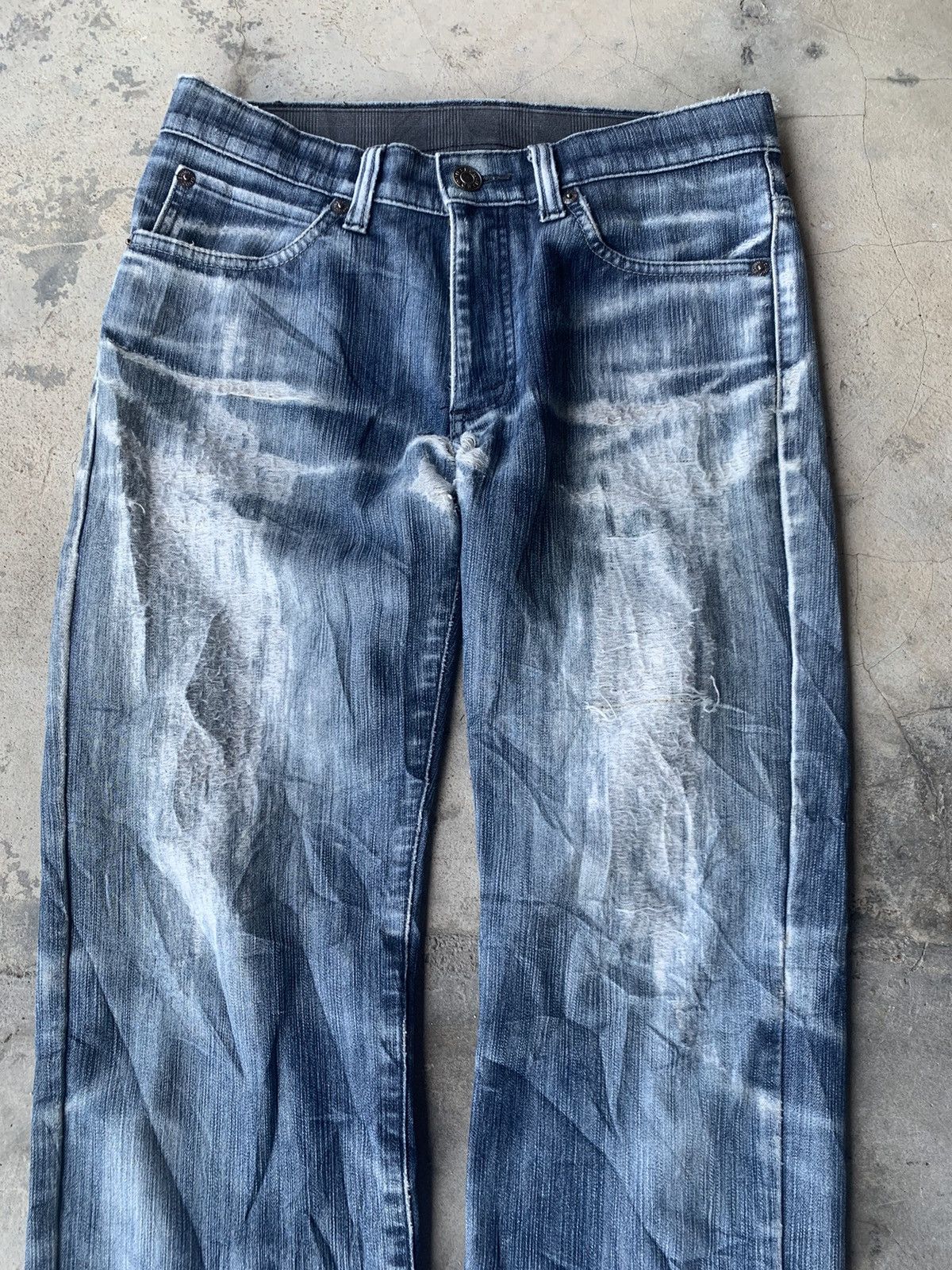 Edwin Distressed Edwin 503 made in Japan 🇯🇵 nice faded. Size US 31 - 2 Thumbnail