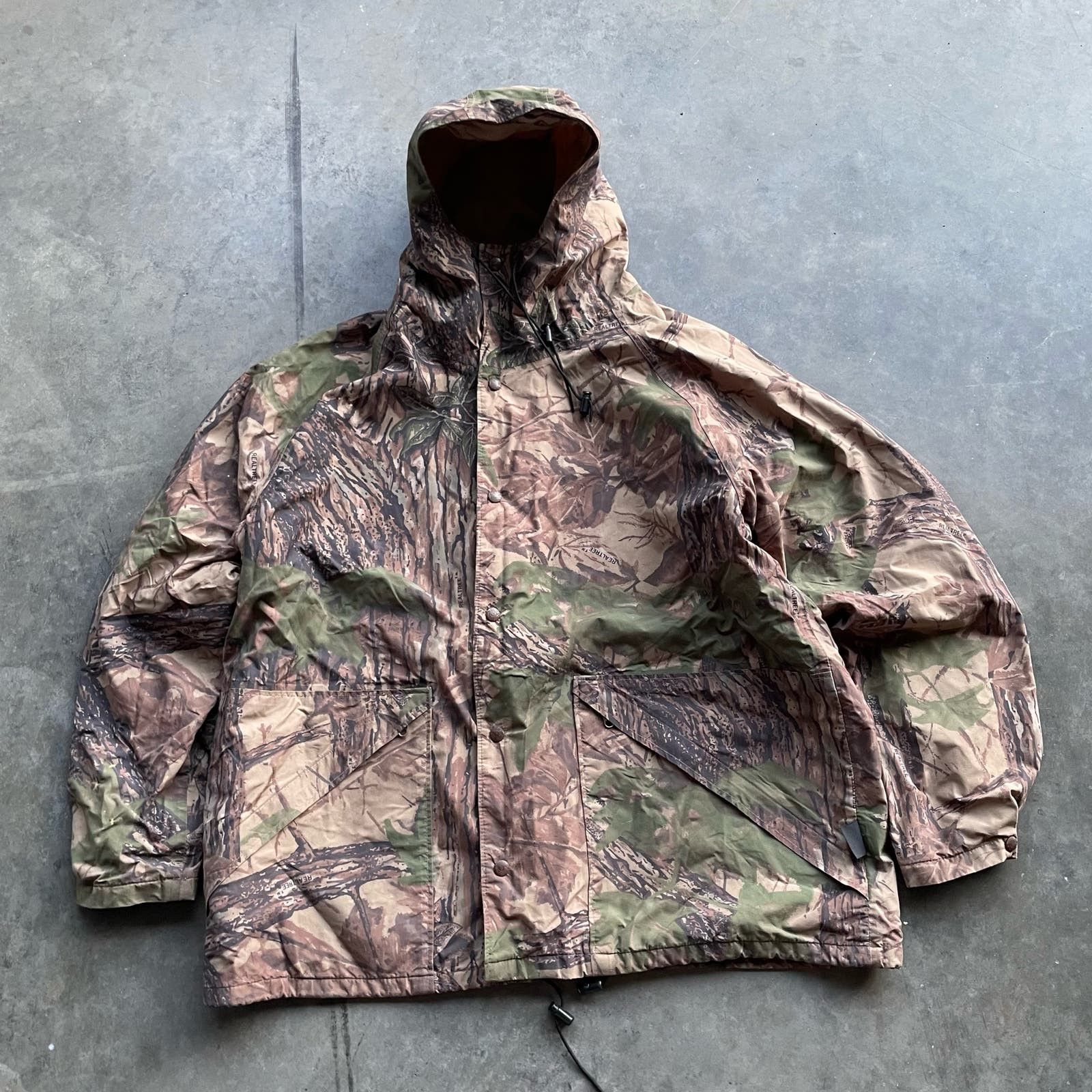 Vintage VINTAGE CAMO WINDBREAKER HOODED JACKET XXL TALL Size US XXL / EU 58 / 5 - 2 Thumbnail