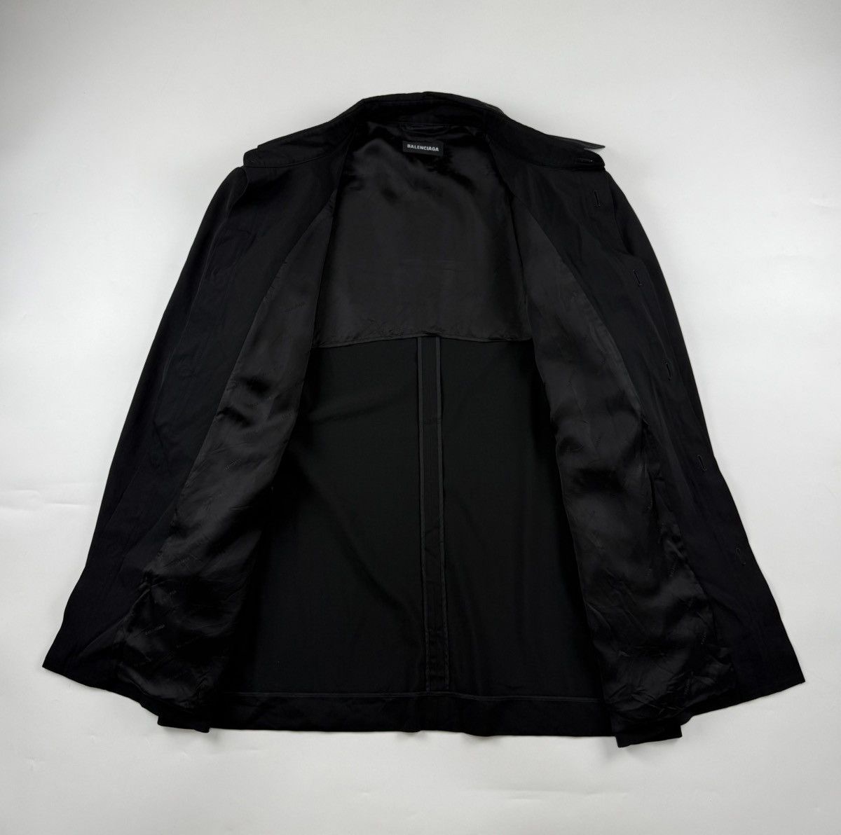 Balenciaga Balenciaga Oversized Shirt Jacket with Shoulder Pad Size US S / EU 44-46 / 1 - 3 Thumbnail