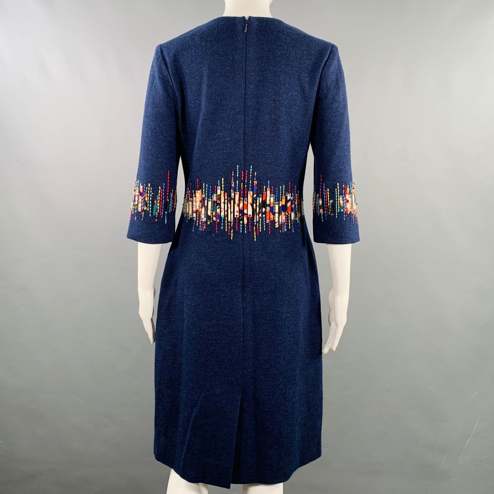 Carolina Herrera Size 6 Blue Multi Color Wool Beaded Back Zip Dress Size M / US 6-8 / IT 42-44 - 4 Thumbnail