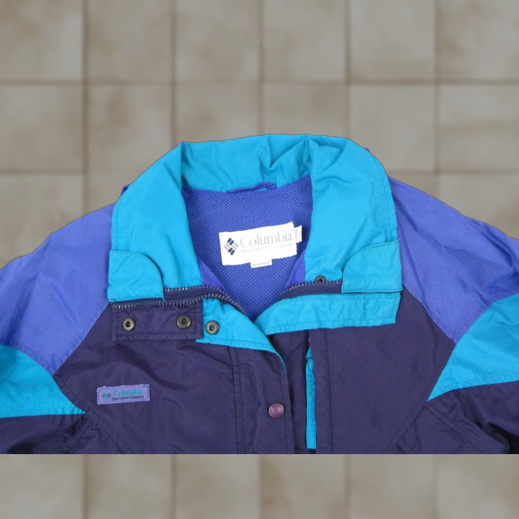 Vintage VINTAGE Columbia Jacket Womens Large Purple Blue Windbreaker 90s Zip Hooded All Seasons Full Zip Inner Pockets Men? Women? (adjusted) Size L / US 10 / IT 46 - 1 Thumbnail