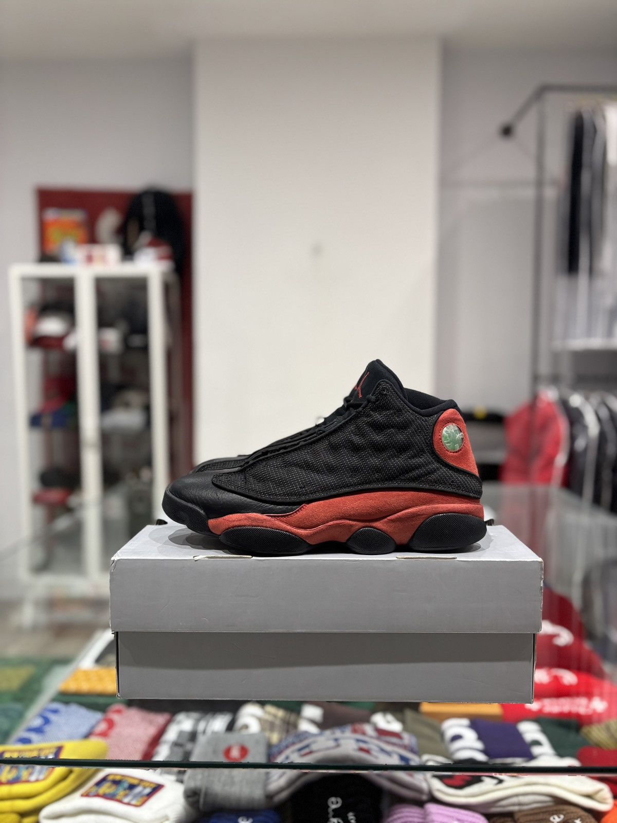 Jordan Brand Jordan 13 Bred (2017) Size: 10 Size US 10 / EU 43 - 2 Thumbnail