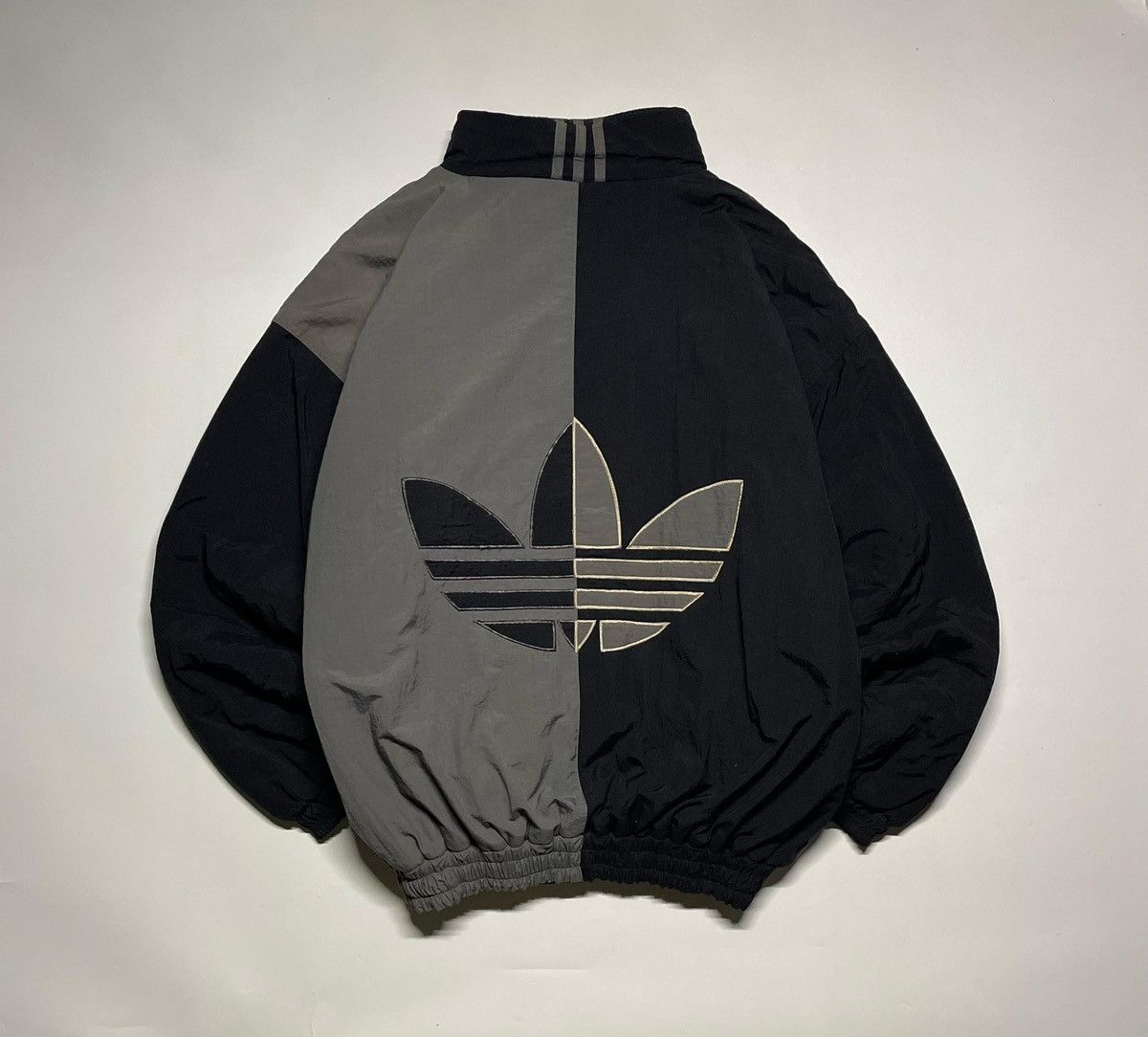 Adidas × Vintage Adidas Trefoil Biglogo a Embroidery 80s vintage windbreaker Size US L / EU 52-54 / 3 - 1 Thumbnail