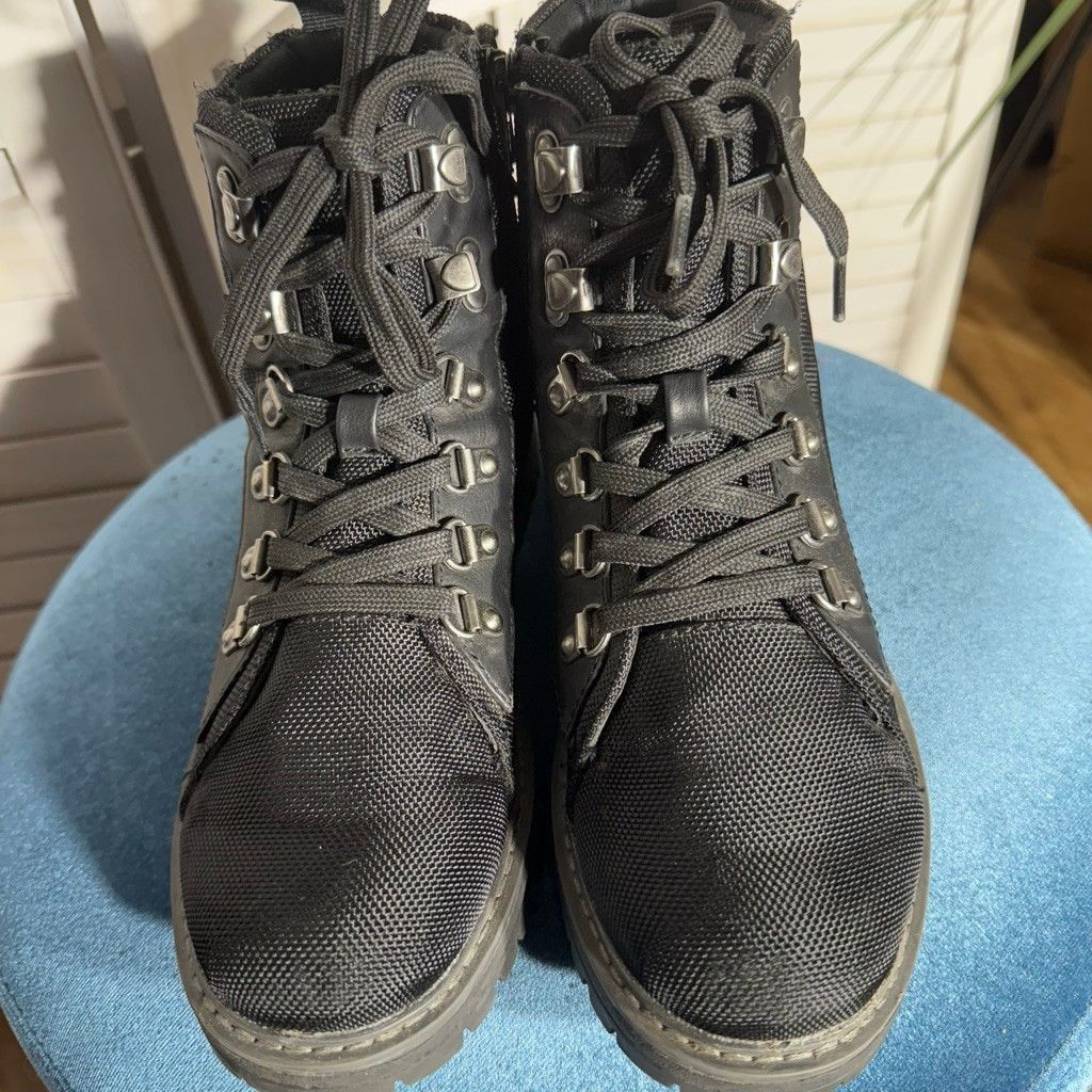Vintage White Mountain black women’s lace up combat boots sz 7.5 Size US 7.5 / IT 37.5 - 10 Thumbnail