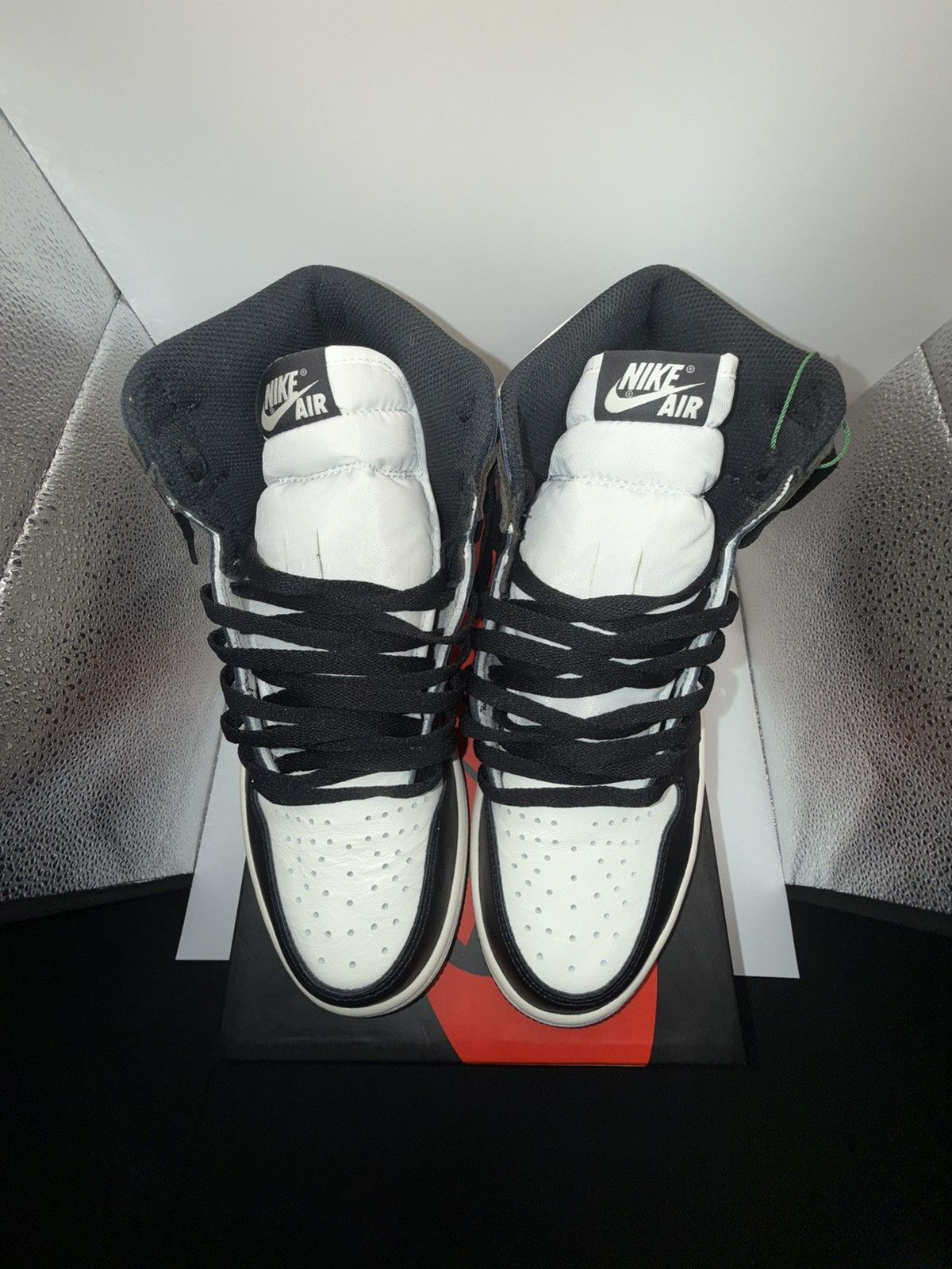 Jordan Brand Jordan 1 Retro High Dark Mocha Size US 9 / EU 42 - 6 Thumbnail