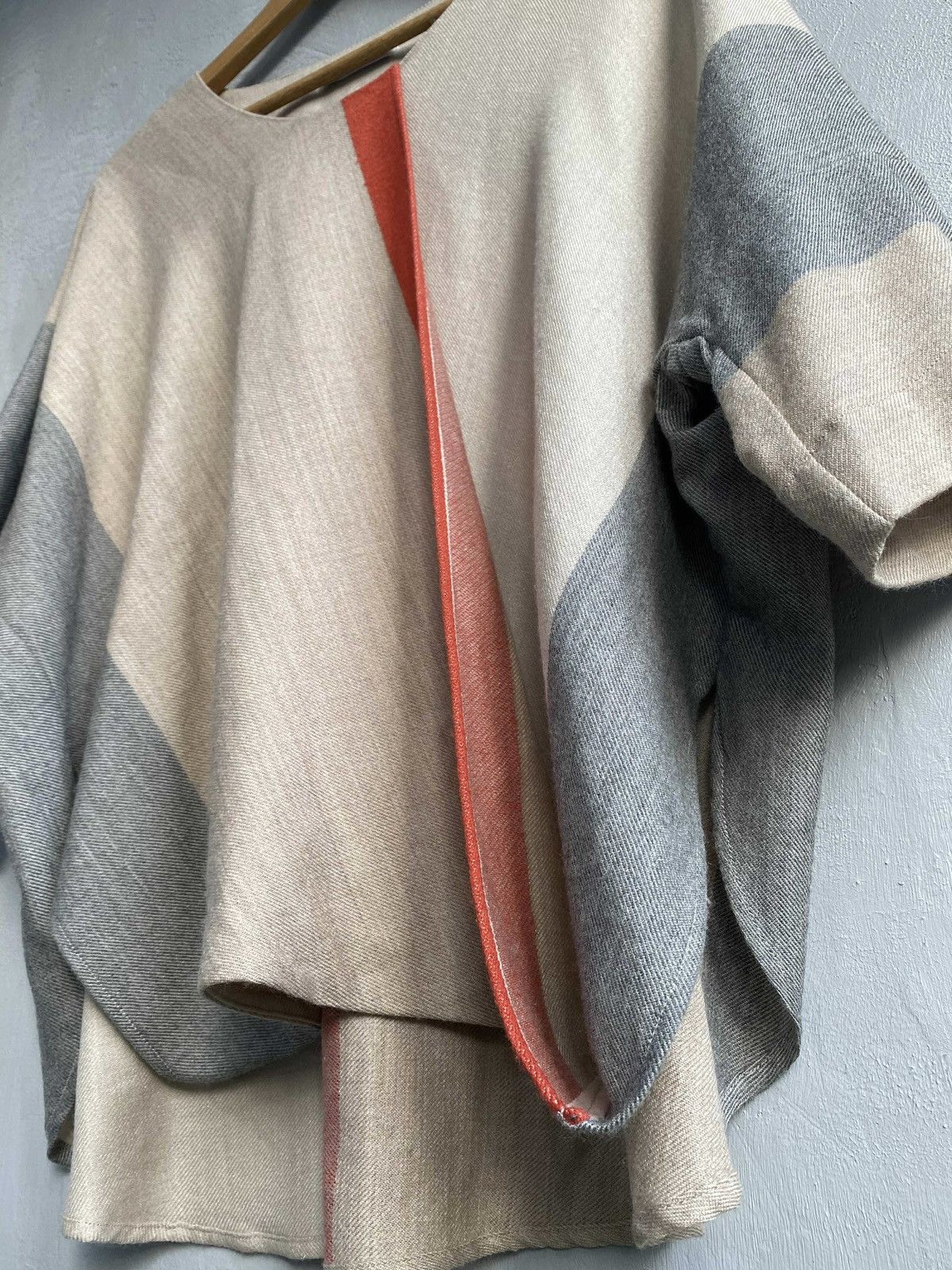 Tsumori Chisato Tsumori Chisato Beige Poncho Top Size M / US 6-8 / IT 42-44 - 4 Thumbnail