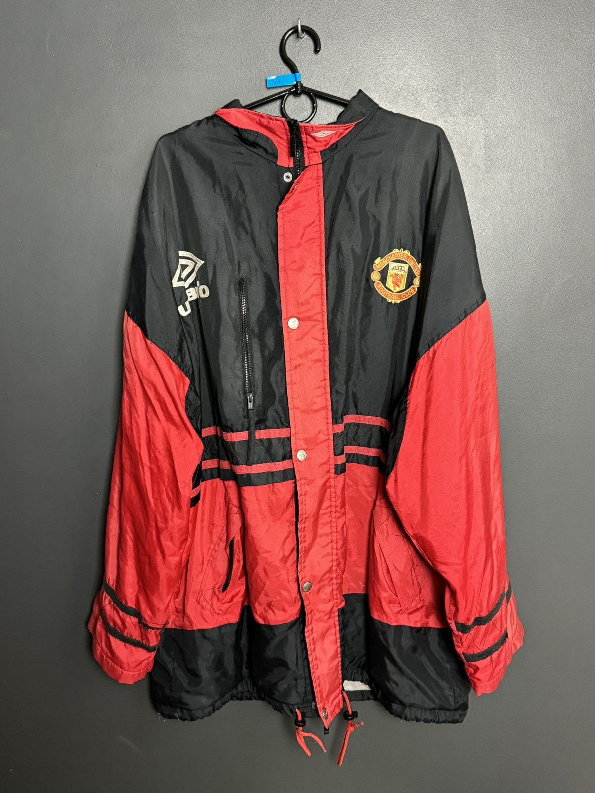 Umbro Vintage Manchester United Sharp Training Football Jacket Size US XL / EU 56 / 4 - 1 Thumbnail
