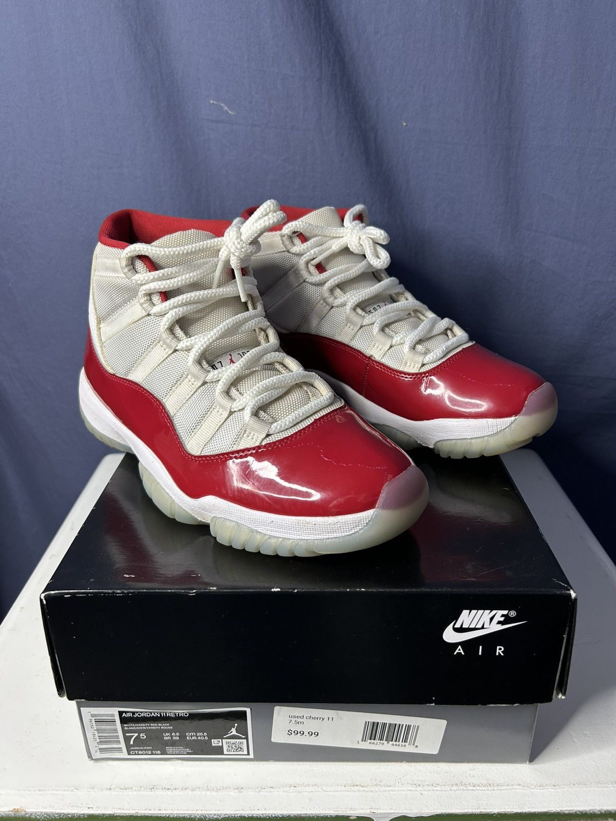 Nike Air Jordan 11 Retro High Cherry Men’s Size 7.5 Wmns 9