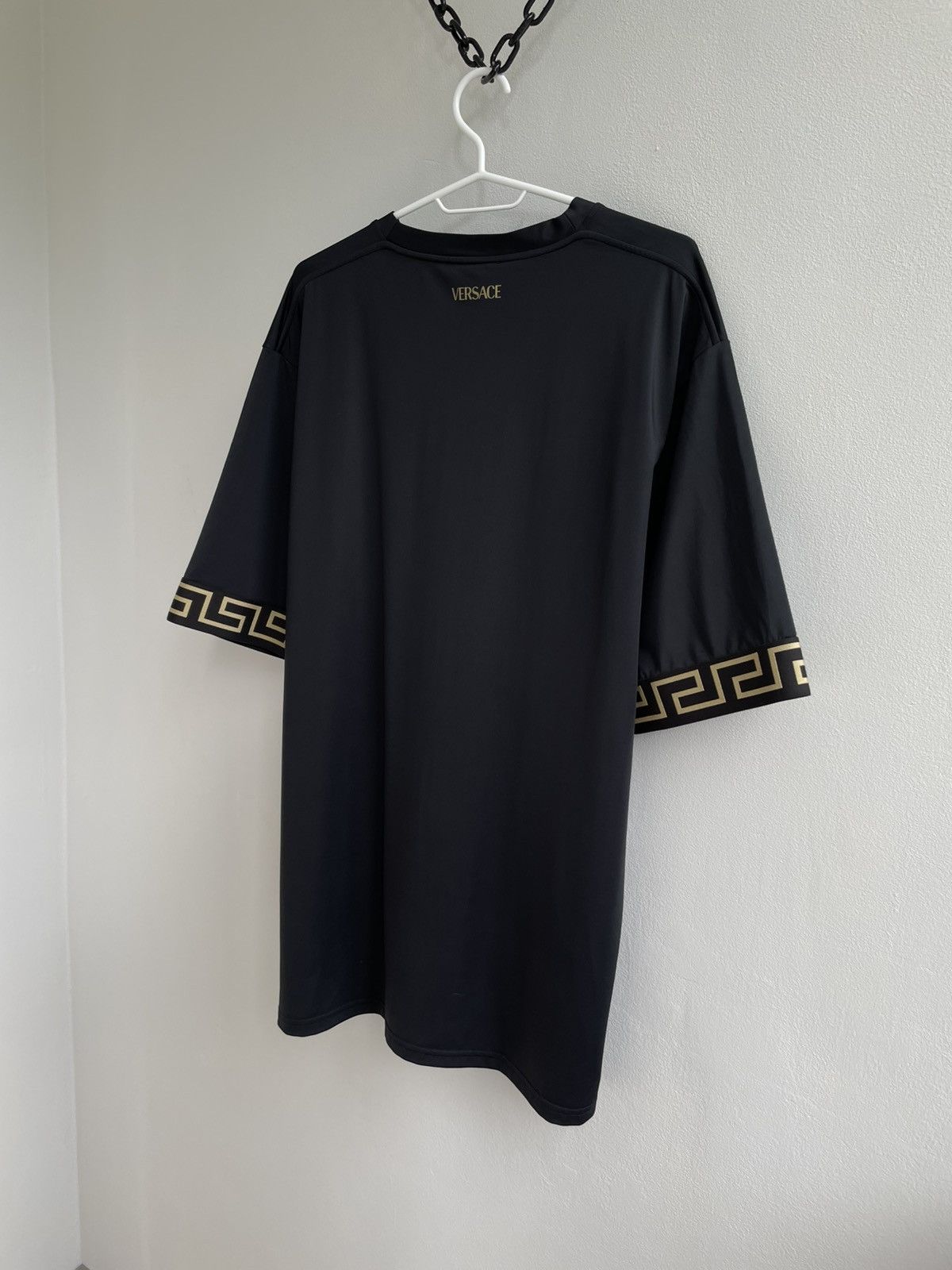 Versace RARE Versace Greca-trim T shirt Tee Black Size US M / EU 48-50 / 2 - 11 Thumbnail