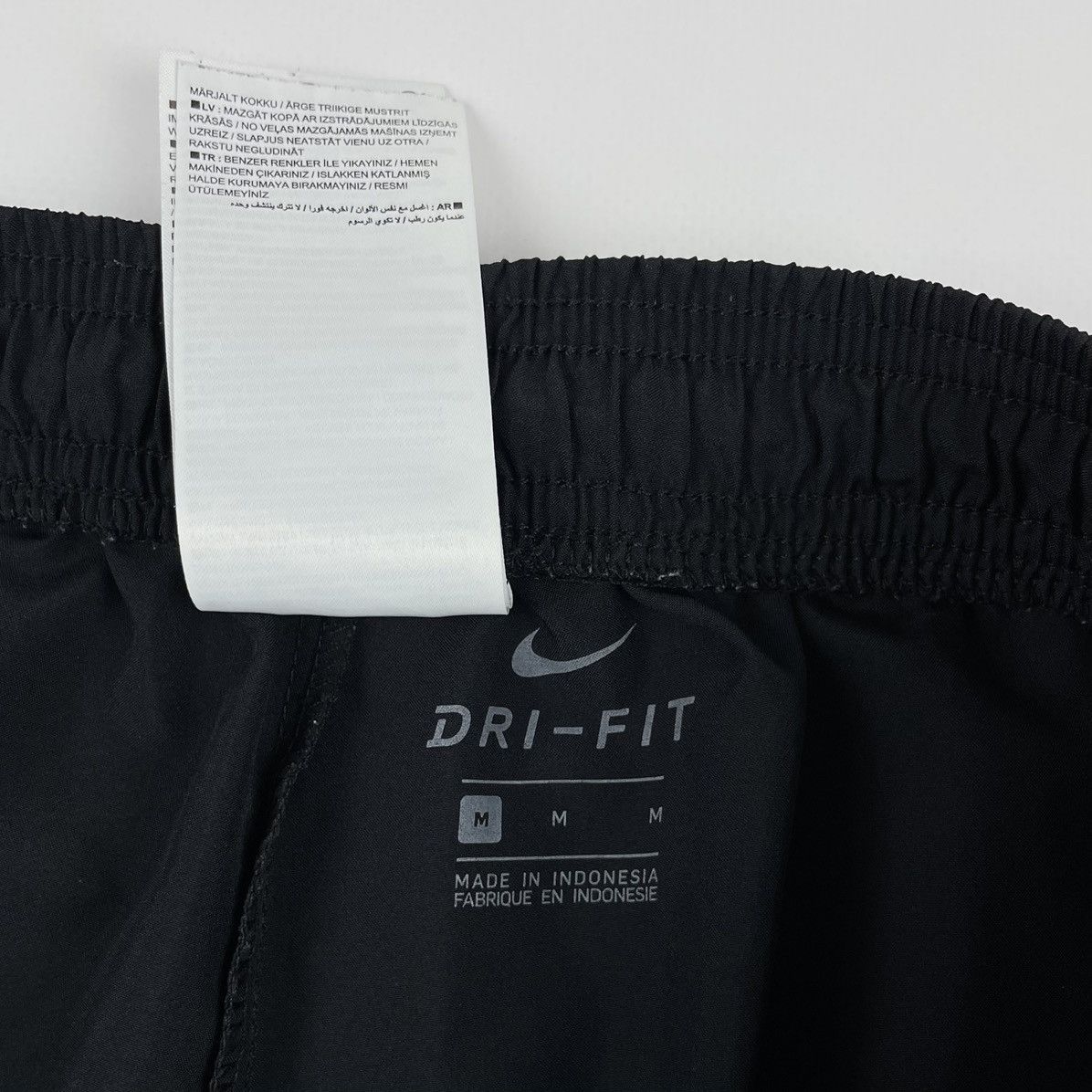 Nike Nike dri-fit Shorts Size US 32 / EU 48 - 9 Thumbnail
