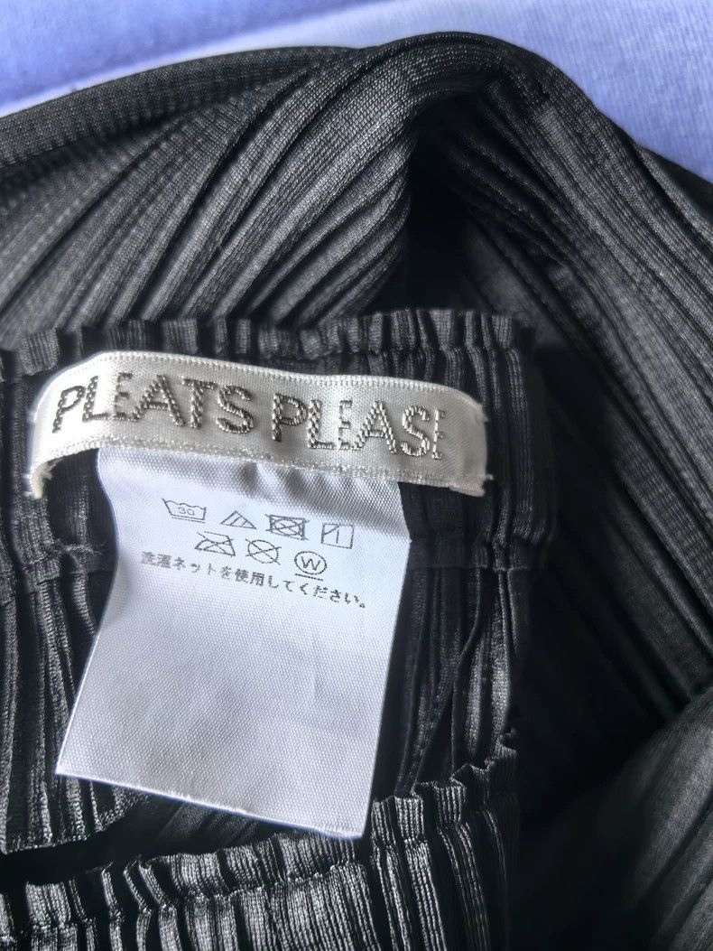 Issey Miyake Issey Miyake size:2 Black pleated pants Size 42" / US 20 - 2 Thumbnail