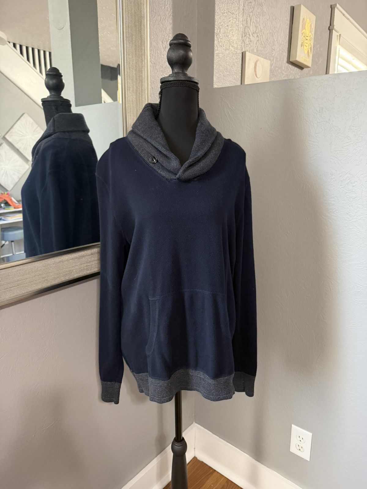 J.Crew J.Crew navy blue shawl collar sweater kangaroo pocket medium Size US M / EU 48-50 / 2 - 1 Thumbnail