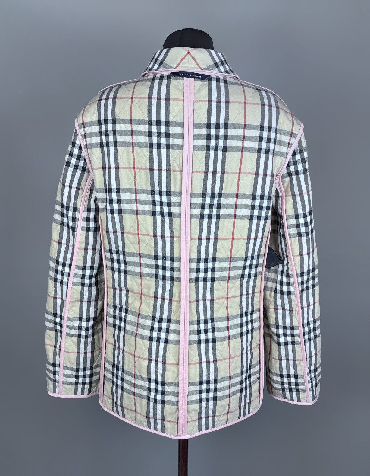 Burberry Burberry London Vintage Quilted Jacket Nova Check Lining M Size M / US 6-8 / IT 42-44 - 14 Thumbnail