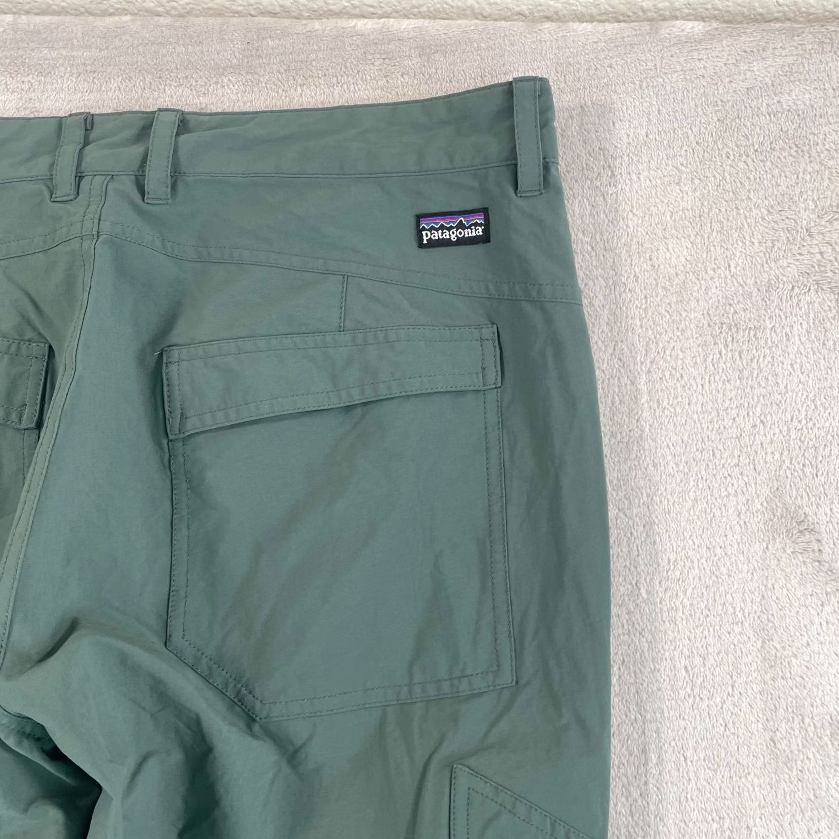 Patagonia Patagonia Rock Craft Pants Men 34x33 Green Nylon Spandex Stretch DWR UPF40 Zip Pockets Khakis Size US 34 / EU 50 - 3 Thumbnail