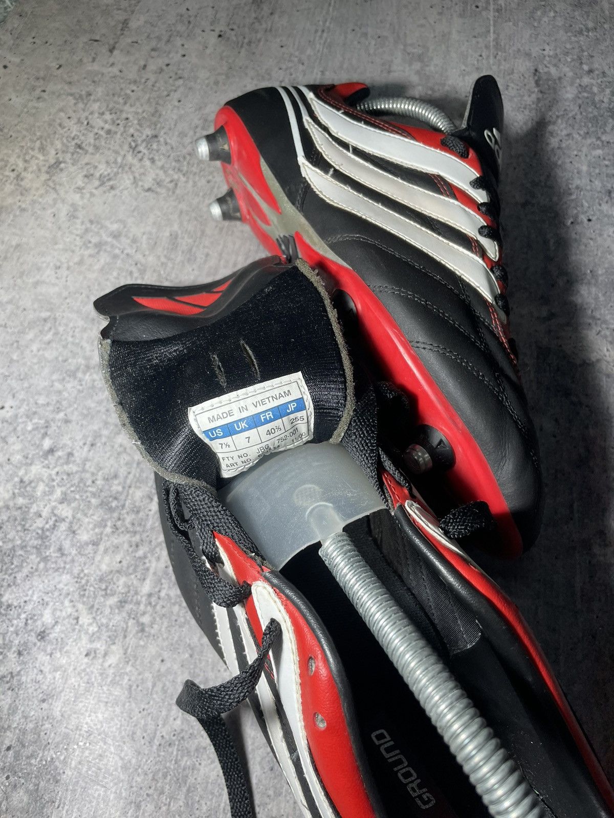 Vintage Vintage Boots Adidas Predator TRX 2001 Size US 7 / EU 40 - 15 Thumbnail