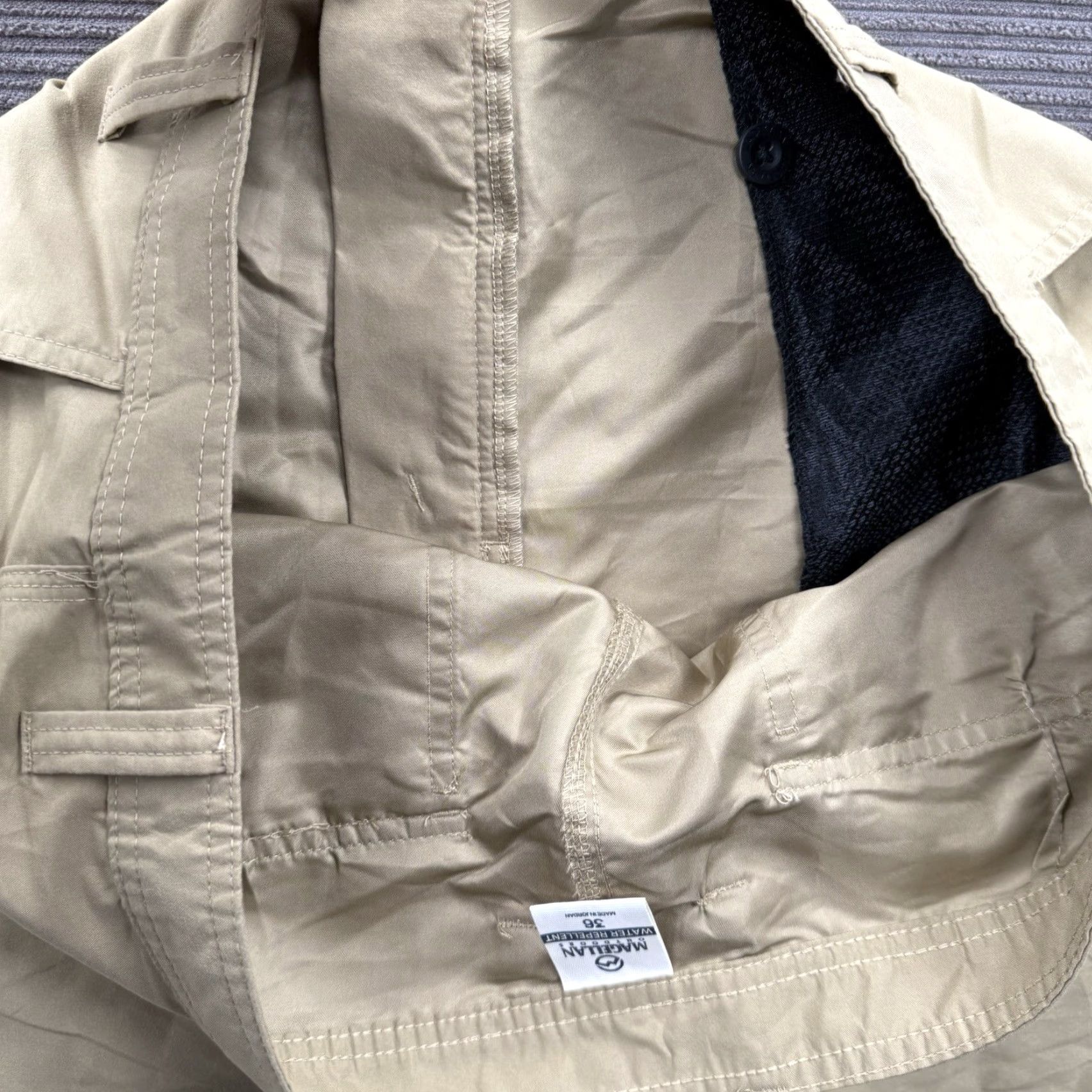 Vintage Magellan Cargo Shorts Men 36 Brown Polyester Water Repellent Casual Cargo Pocket Modern Regular Mens Size US 36 / EU 52 - 7 Thumbnail