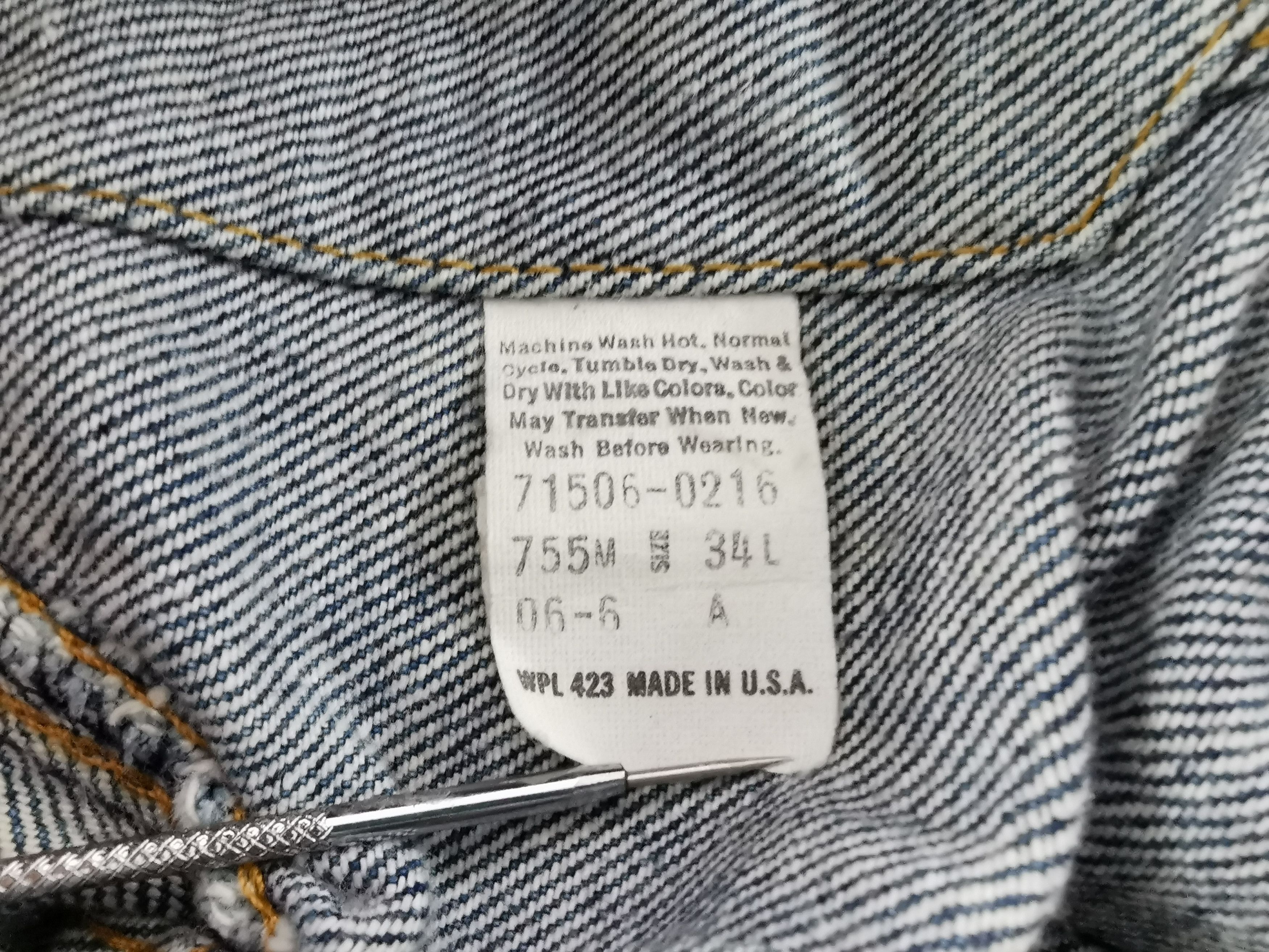 Distressed Vintage 80s Levis 71506-0216 Trucker Denim