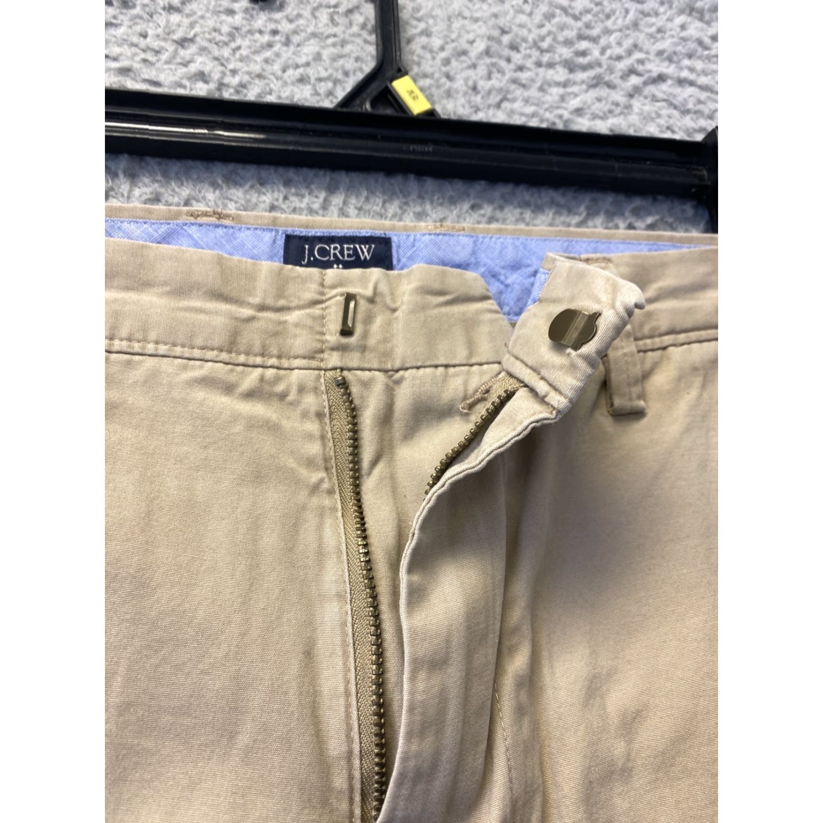 American Eagle Outfitters American Eagle Outfitters Shorts Adult 30 Beige Khaki Chino Flat Front Casual Breathable Pockets Mens Size US 30 / EU 46 - 3 Thumbnail