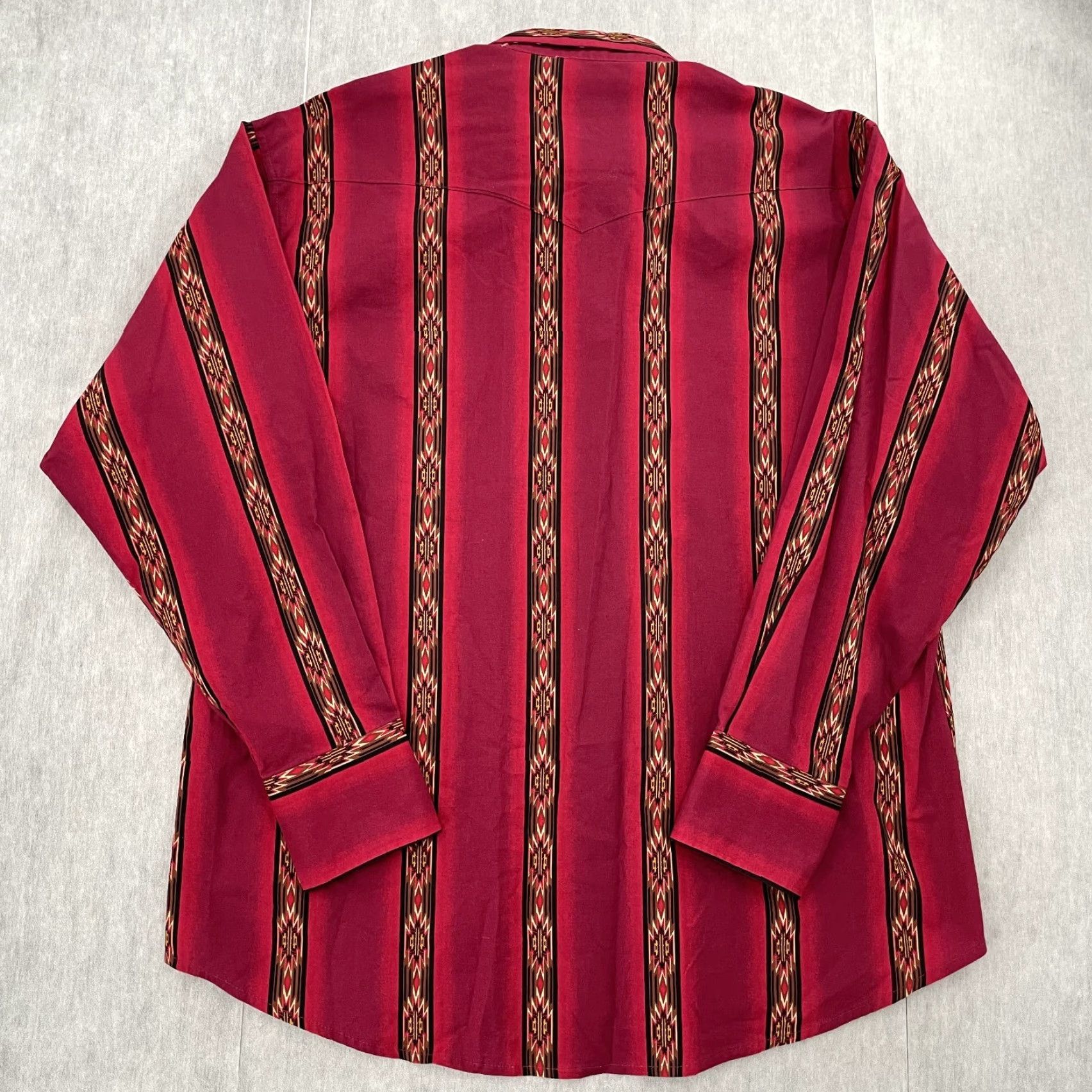 Wrangler VINTAGE Wrangler Aztec Shirt Men Adult XL Red Western Long Sleeve Pearl Snap Geometric 90s Size US XL / EU 56 / 4 - 2 Thumbnail