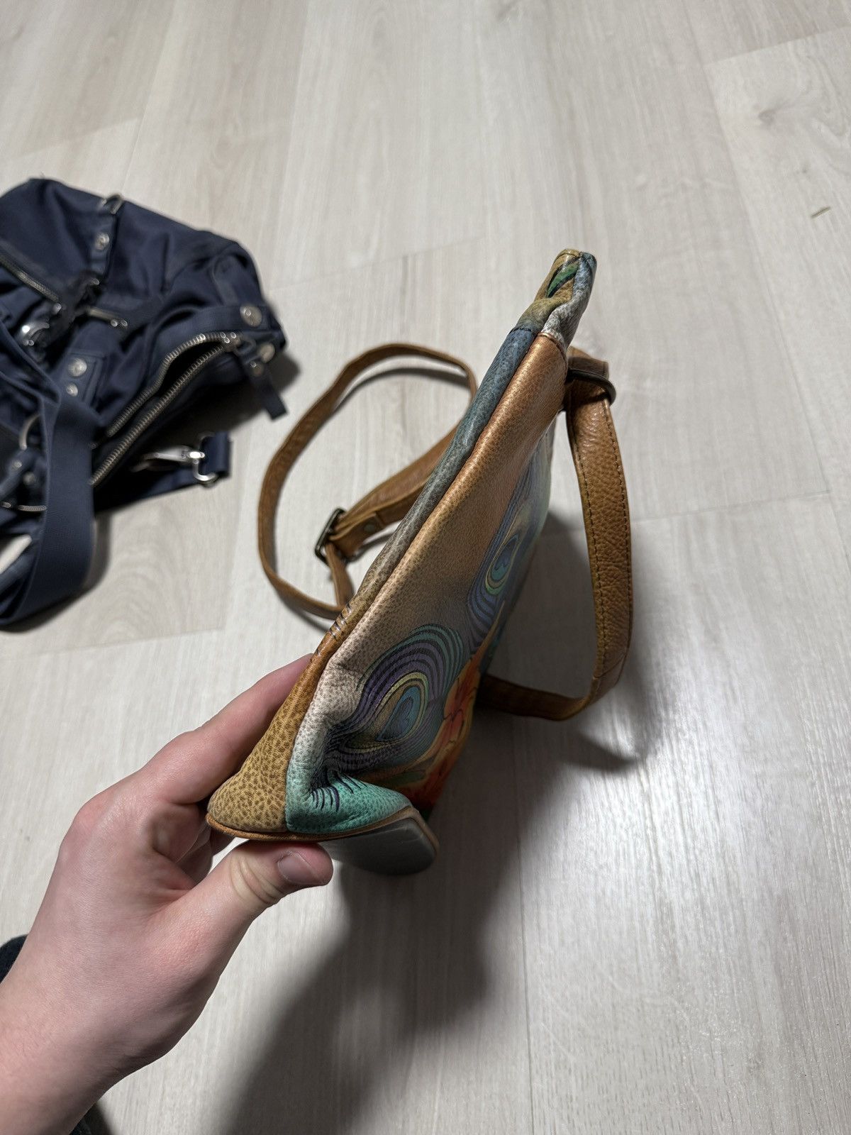 Vintage Anuschka Hand Painted Leather Peacock Crossbody Bag Size ONE SIZE - 7 Thumbnail