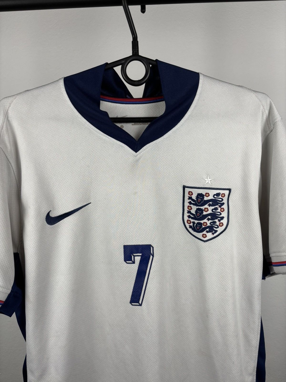 Vintage Nike x England #7 Beckham soccer jersey size L Size US L / EU 52-54 / 3 - 2 Thumbnail