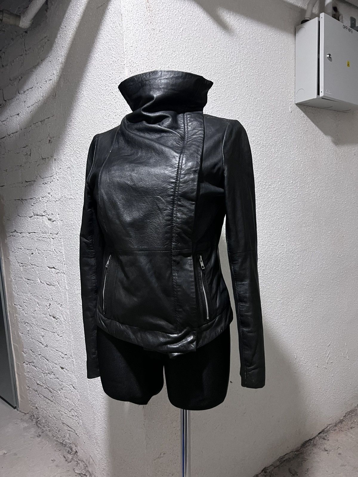Rick Owens Real Leather Asymmetrical Zip Avant Garde Jacket Size M / US 6-8 / IT 42-44 - 2 Thumbnail
