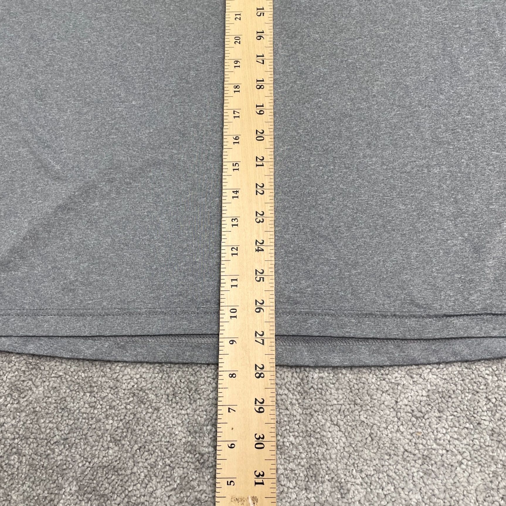 Fila VINTAGE? No. Actually, not vintage. FILA Basic Active T-Shirt Mens L Gray Crew Neck Short Sleeve Athletic Tee Size US L / EU 52-54 / 3 - 6 Thumbnail