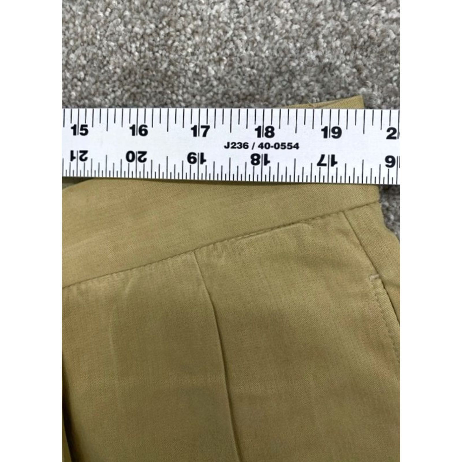 Tommy Bahama Tommy Bahama Silk Chino Shorts Mens 40 Beige 100% Silk Pleated Front 4731 Size US 40 / EU 56 - 6 Thumbnail