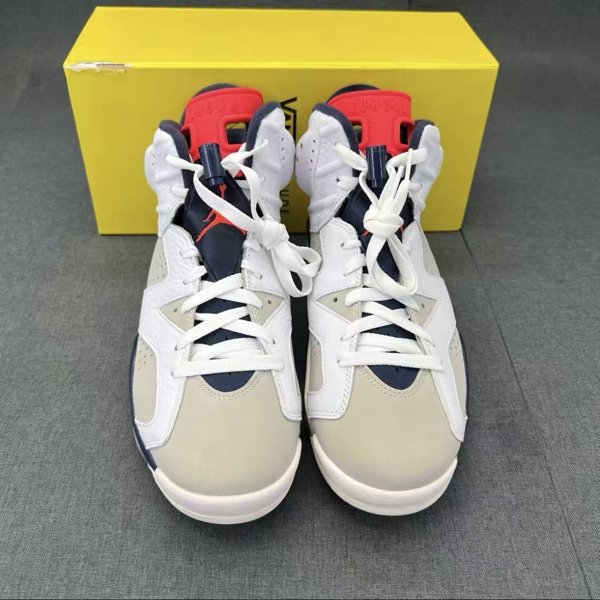 Nike Nike Air Jordan 6 Retro 'Tinker' Size US 8.5 / EU 41-42 - 2 Thumbnail