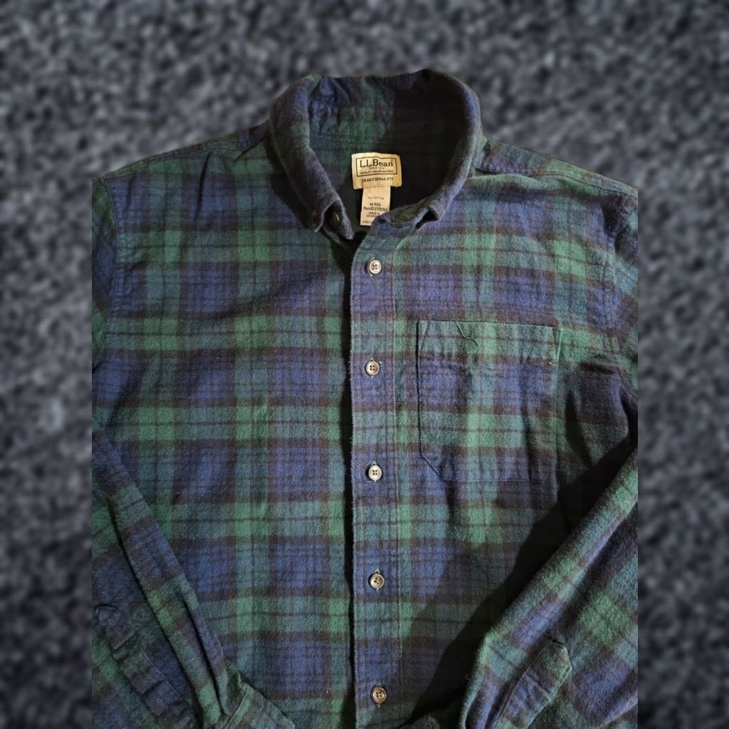 Vintage VINTAGE L.L. Bean Plaid Flannel Button-Up Long Sleeve Men's M Blue Casual Workwear Shirt Size US M / EU 48-50 / 2 - 1 Thumbnail