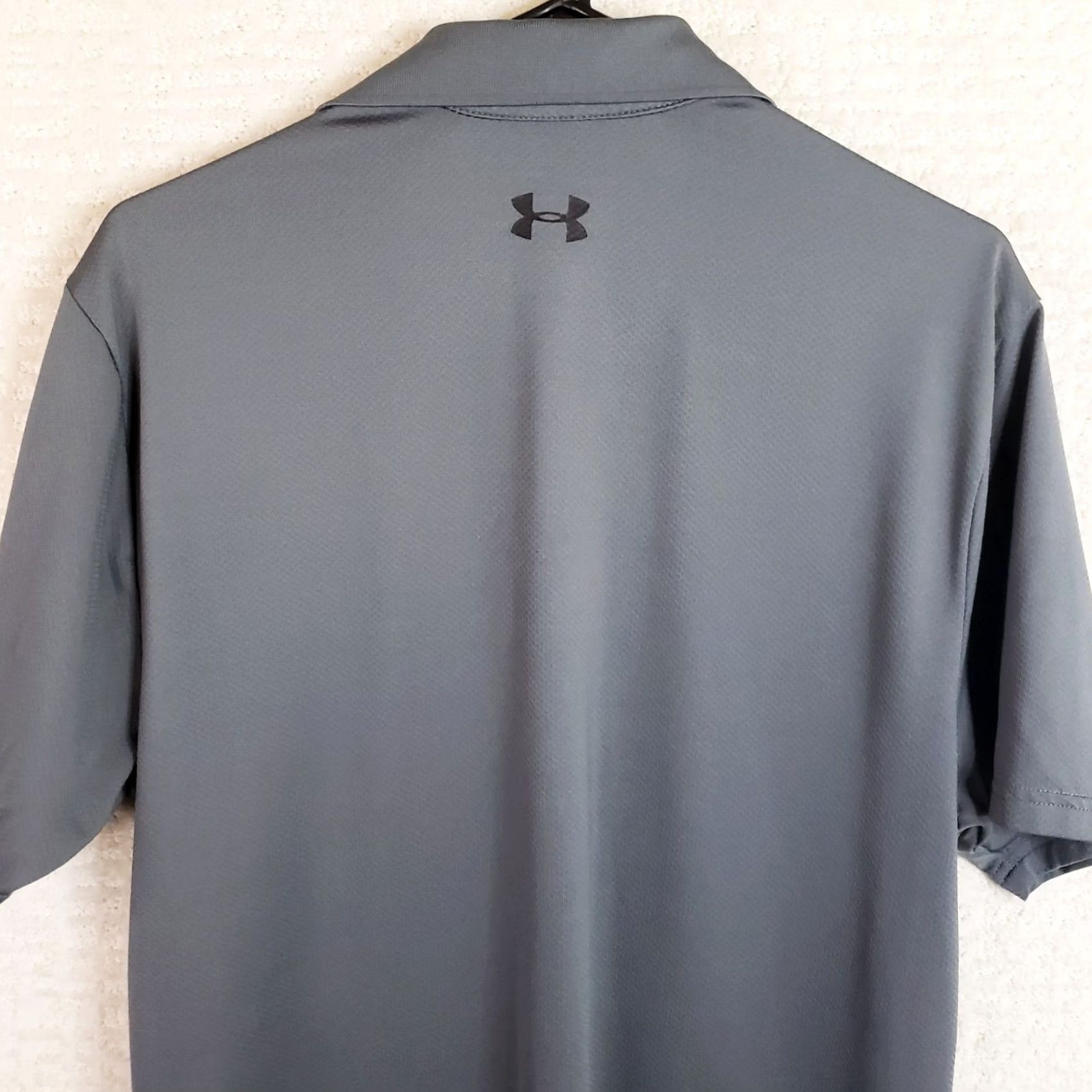 Under Armour Under Armour Shirt Mens Medium Gray Polo HeatGear Performance Short Sleeve Size US M / EU 48-50 / 2 - 7 Thumbnail